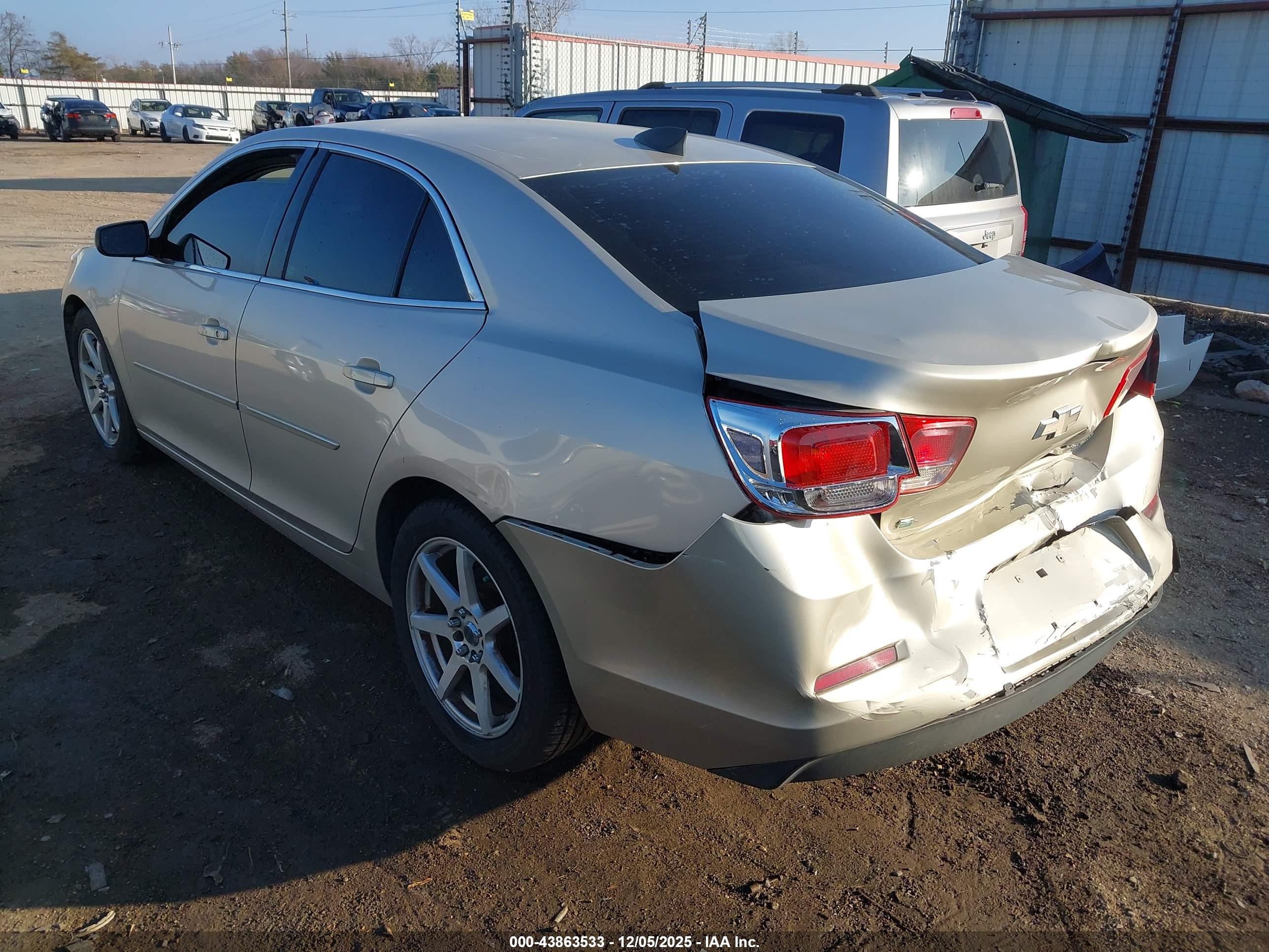 CHEVROLET MALIBU image 3