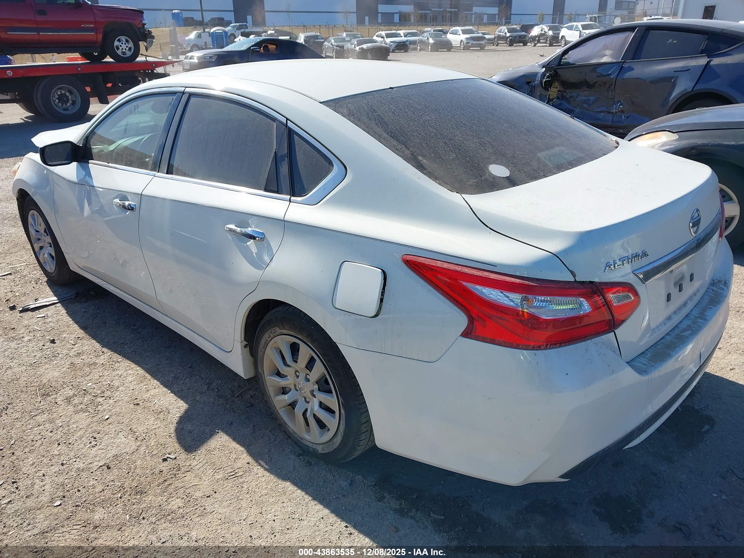 NISSAN ALTIMA image 3
