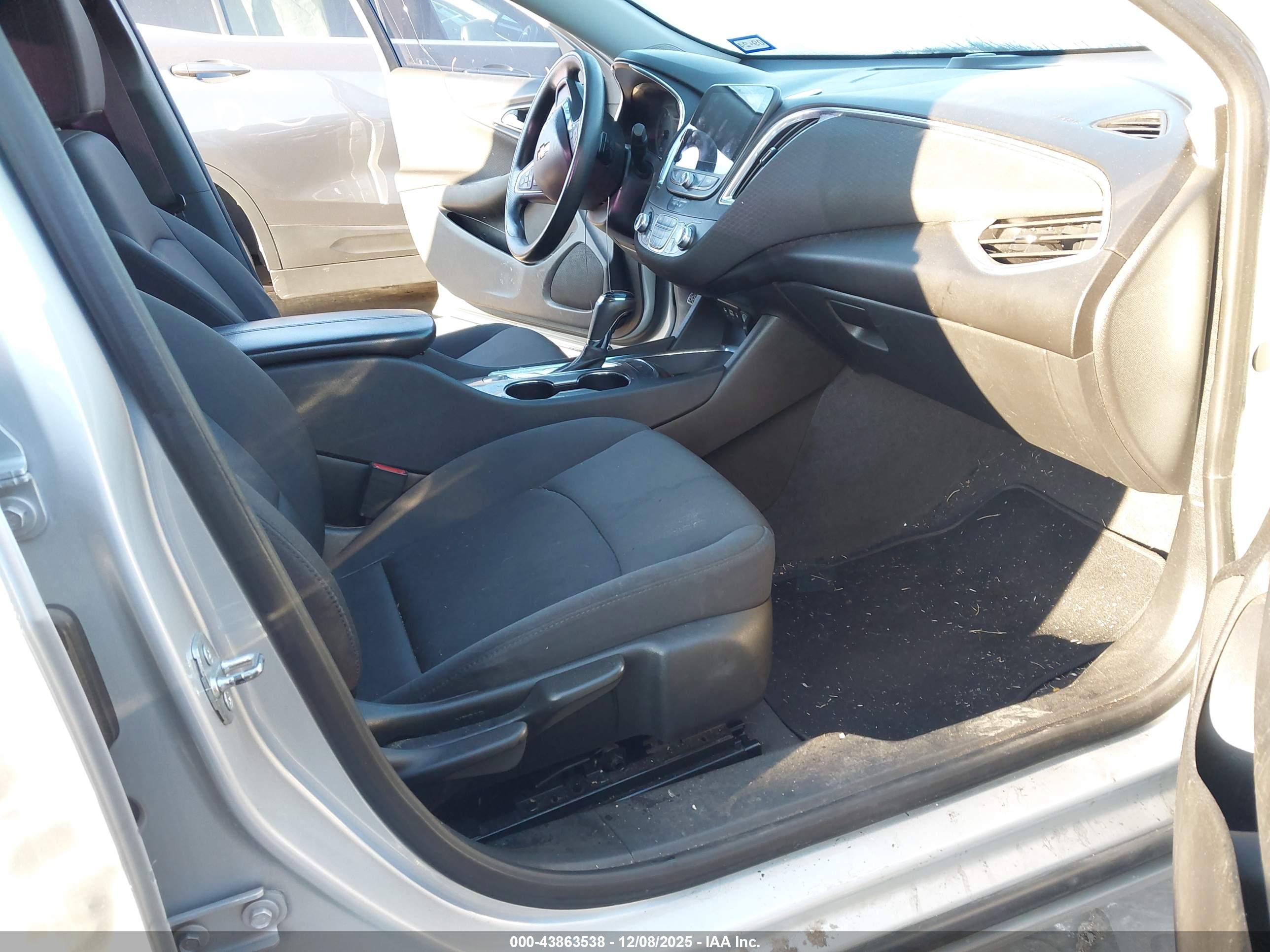 CHEVROLET MALIBU image 5