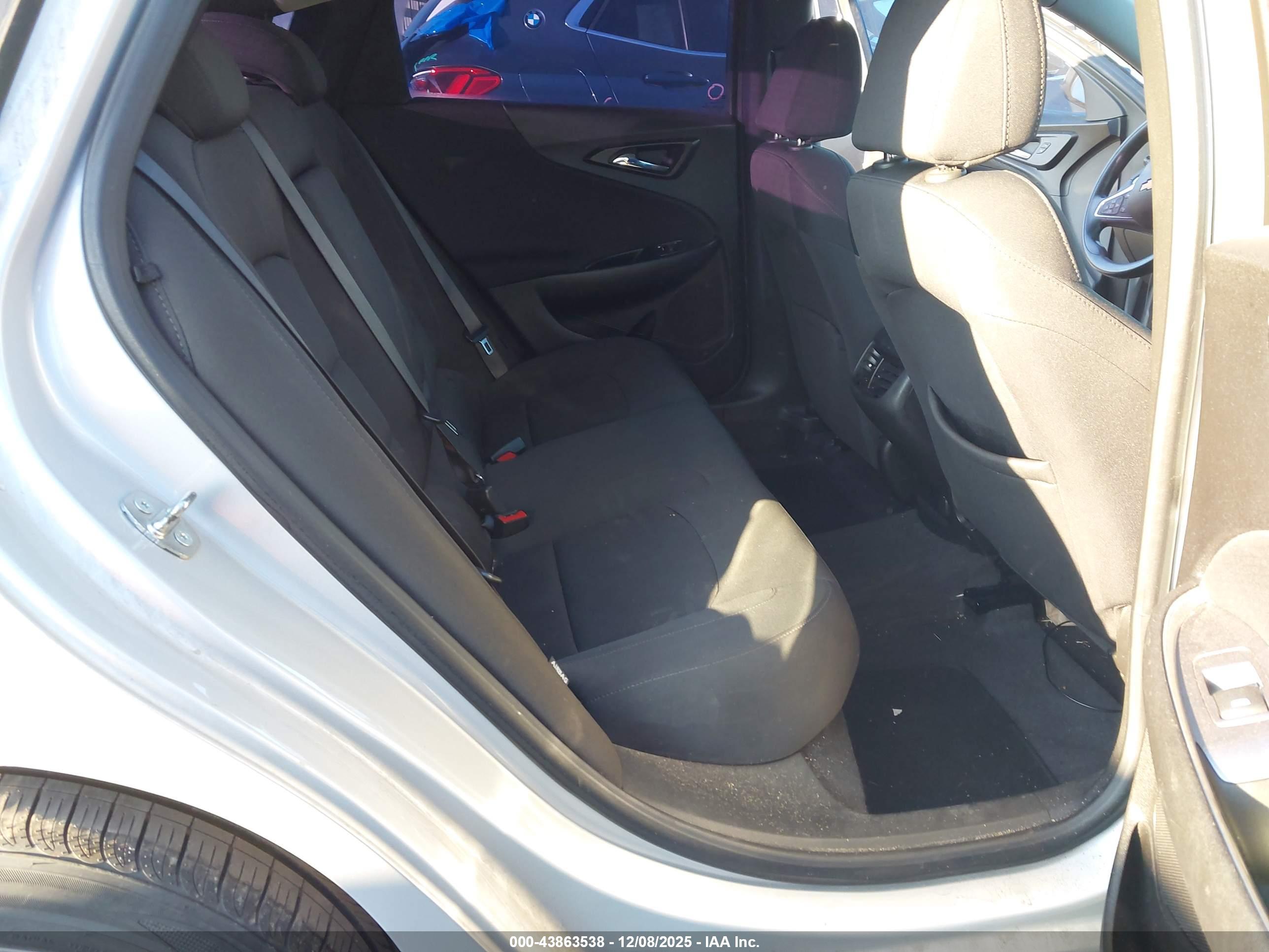 CHEVROLET MALIBU image 8