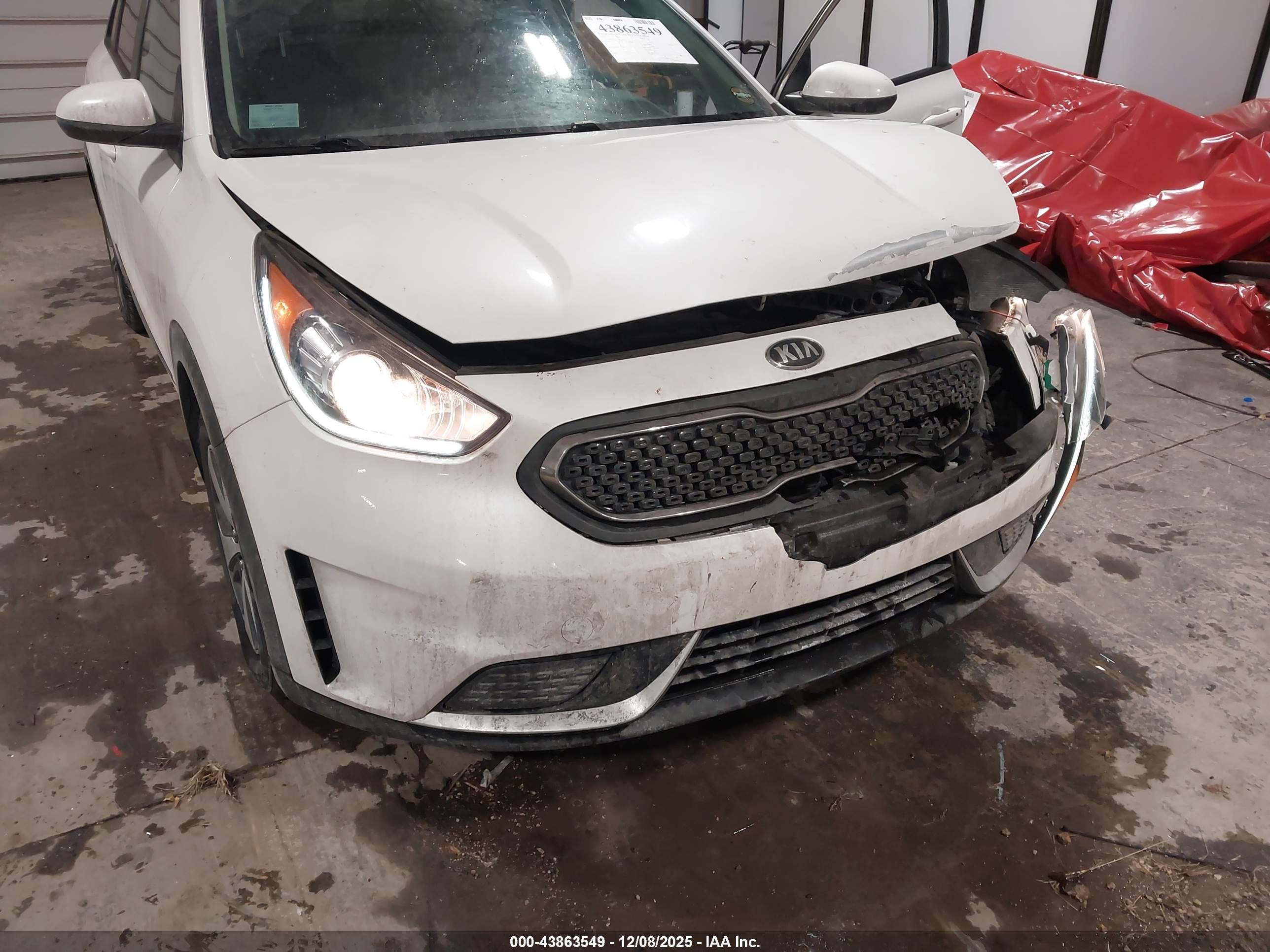 KIA NIRO image 6