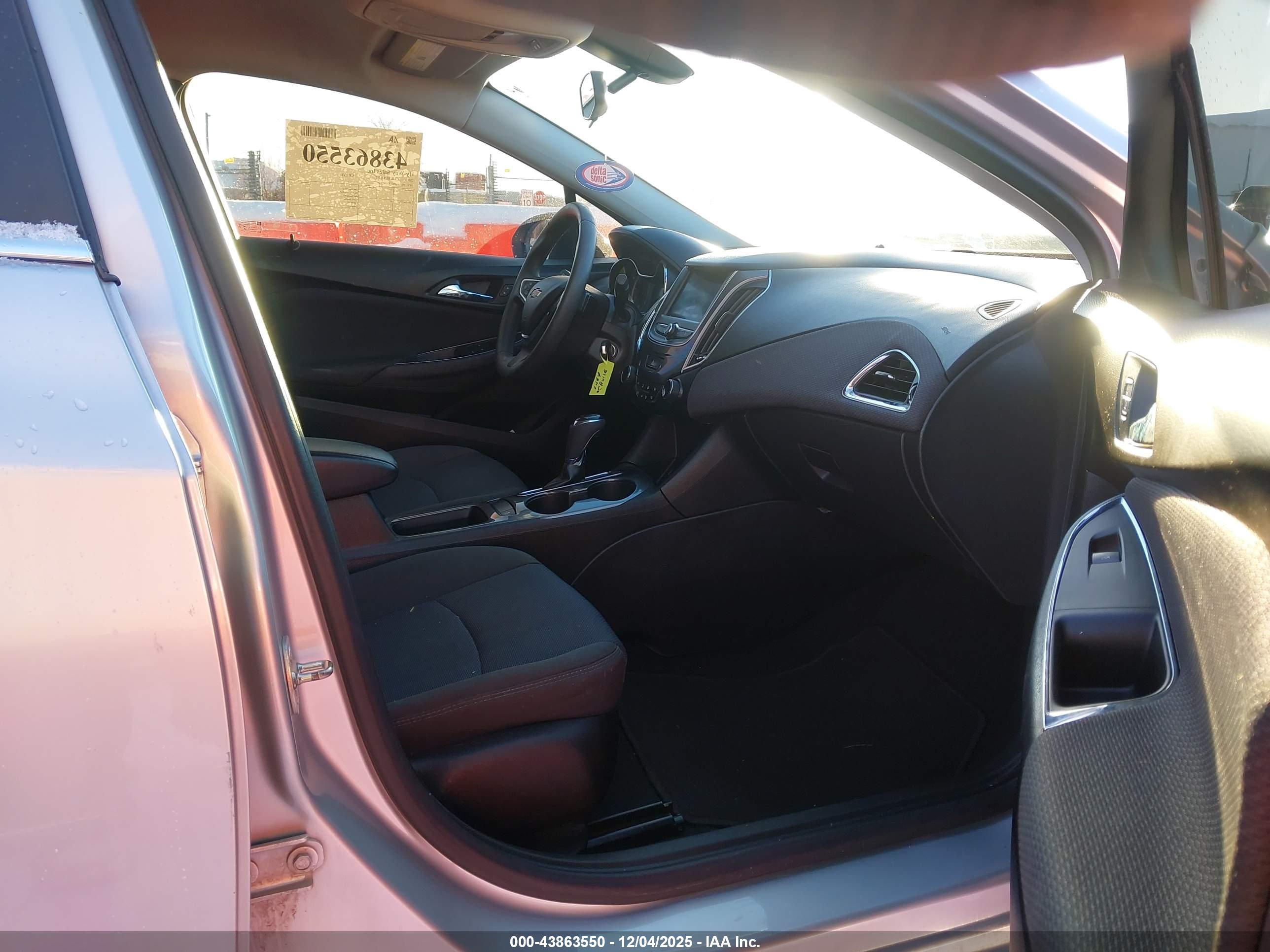 CHEVROLET CRUZE image 5