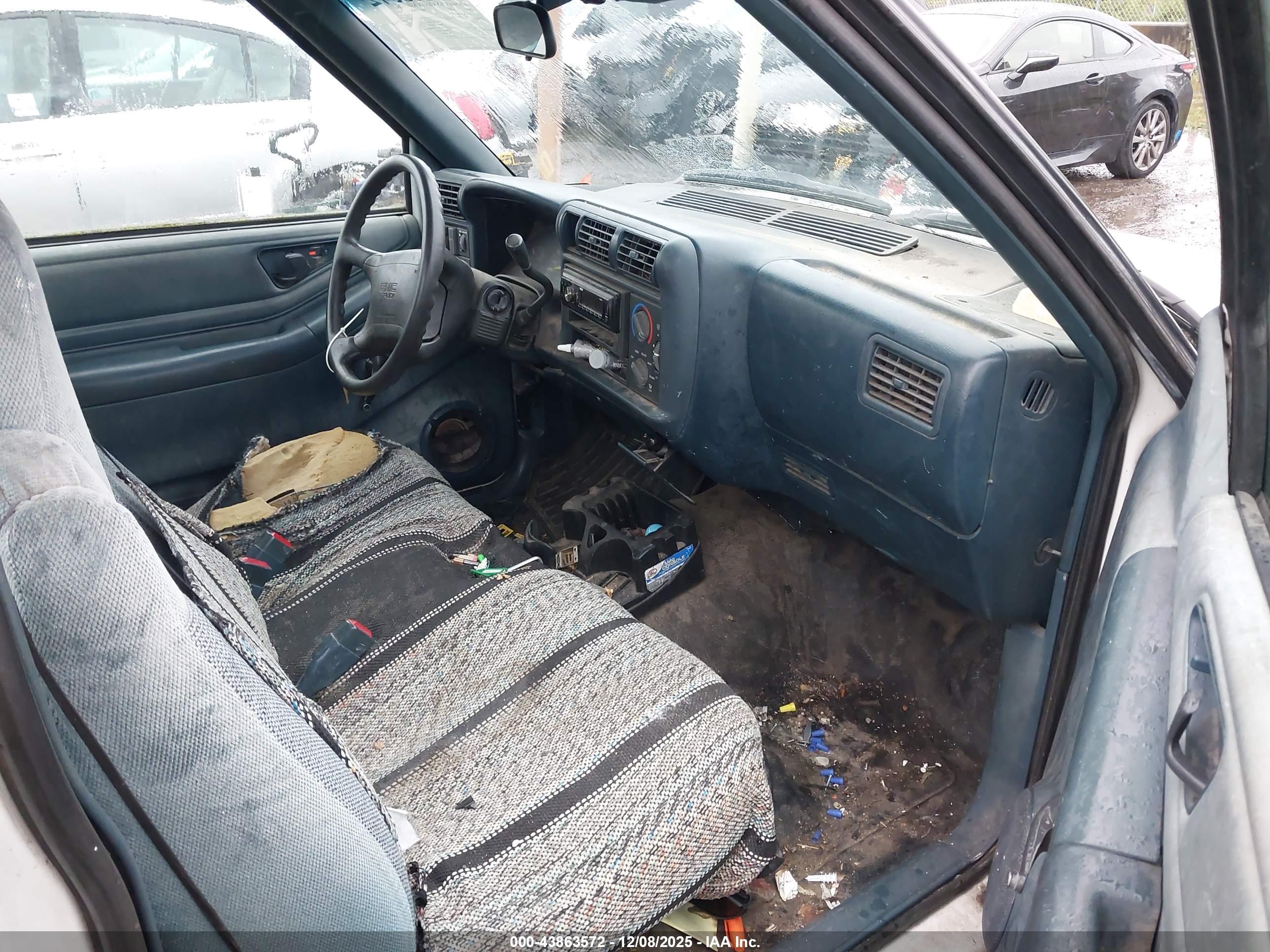 GMC SONOMA image 5