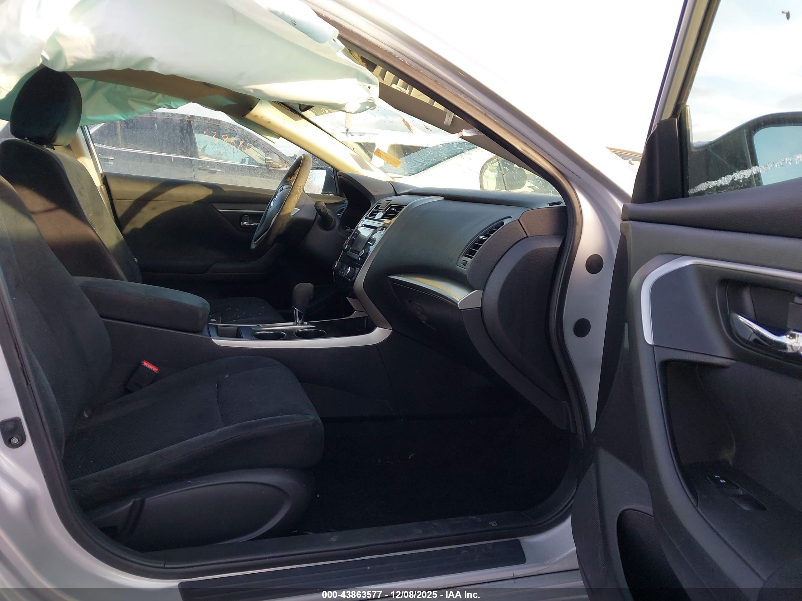 NISSAN ALTIMA image 5
