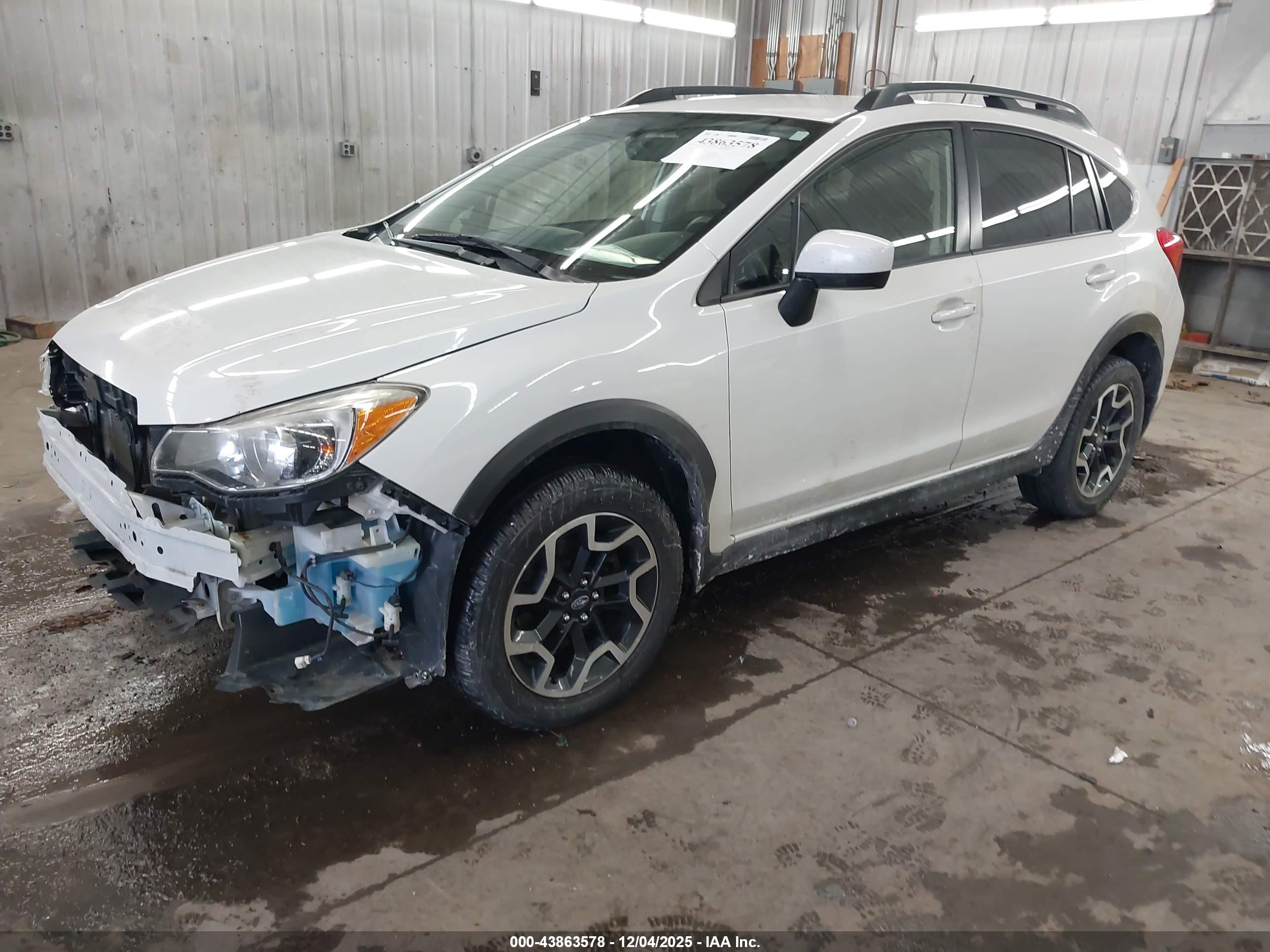 SUBARU CROSSTREK image 2