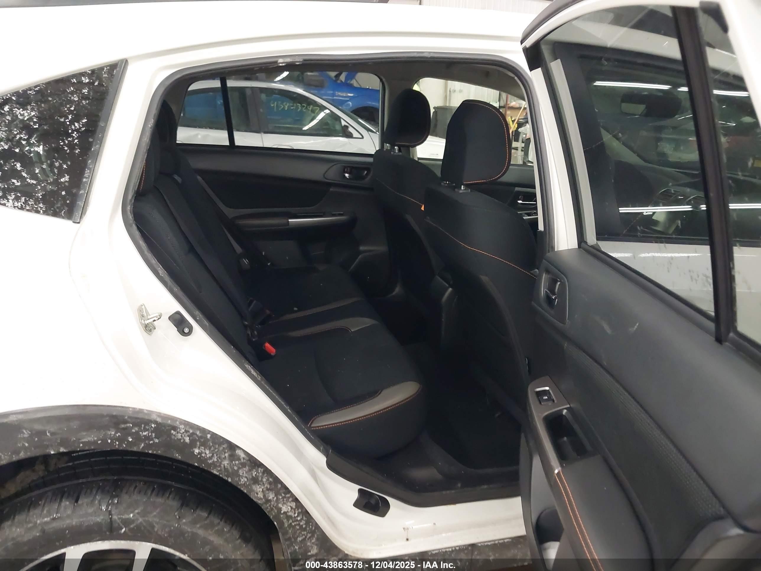 SUBARU CROSSTREK image 8