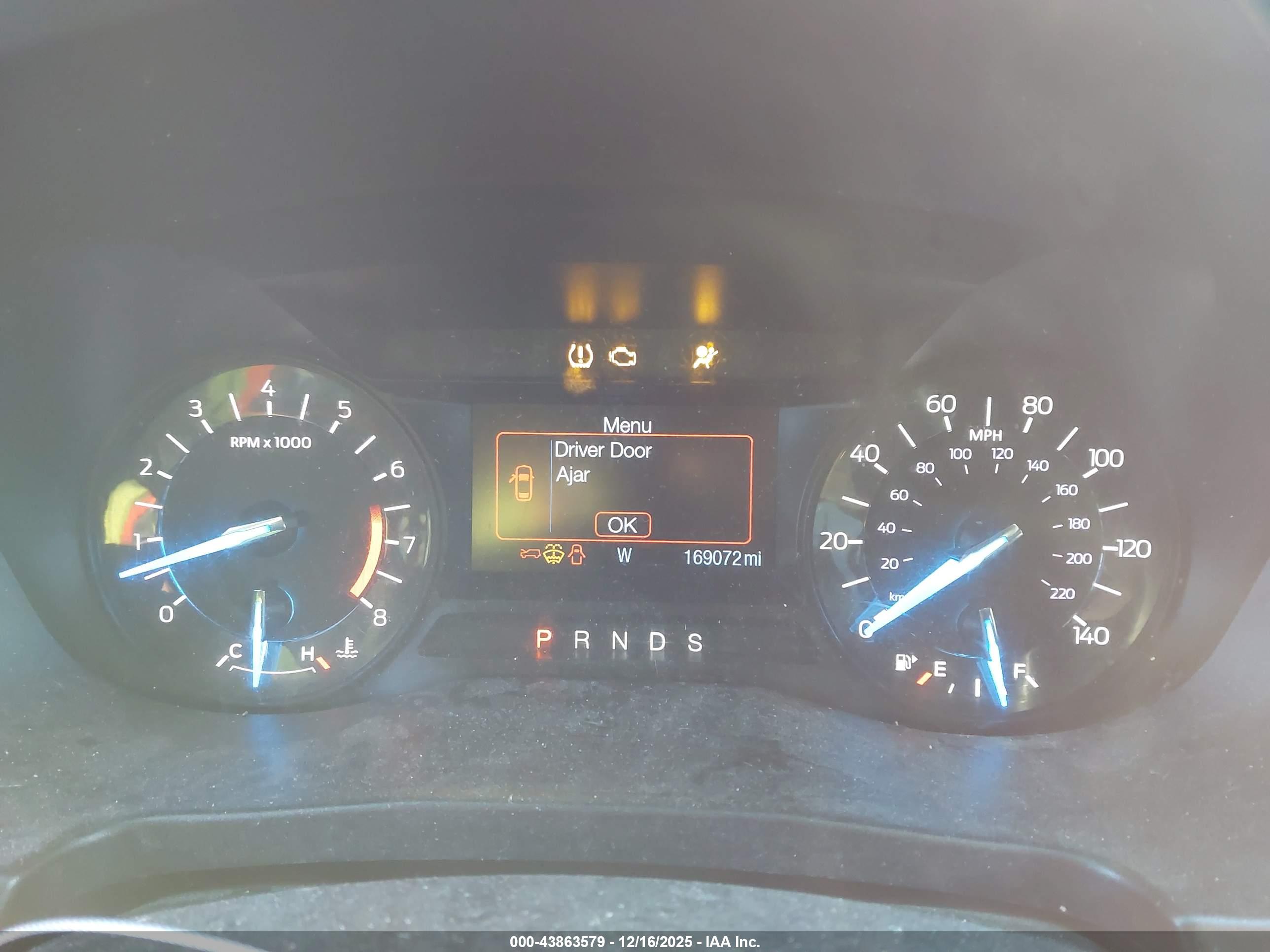 FORD EXPLORER image 7