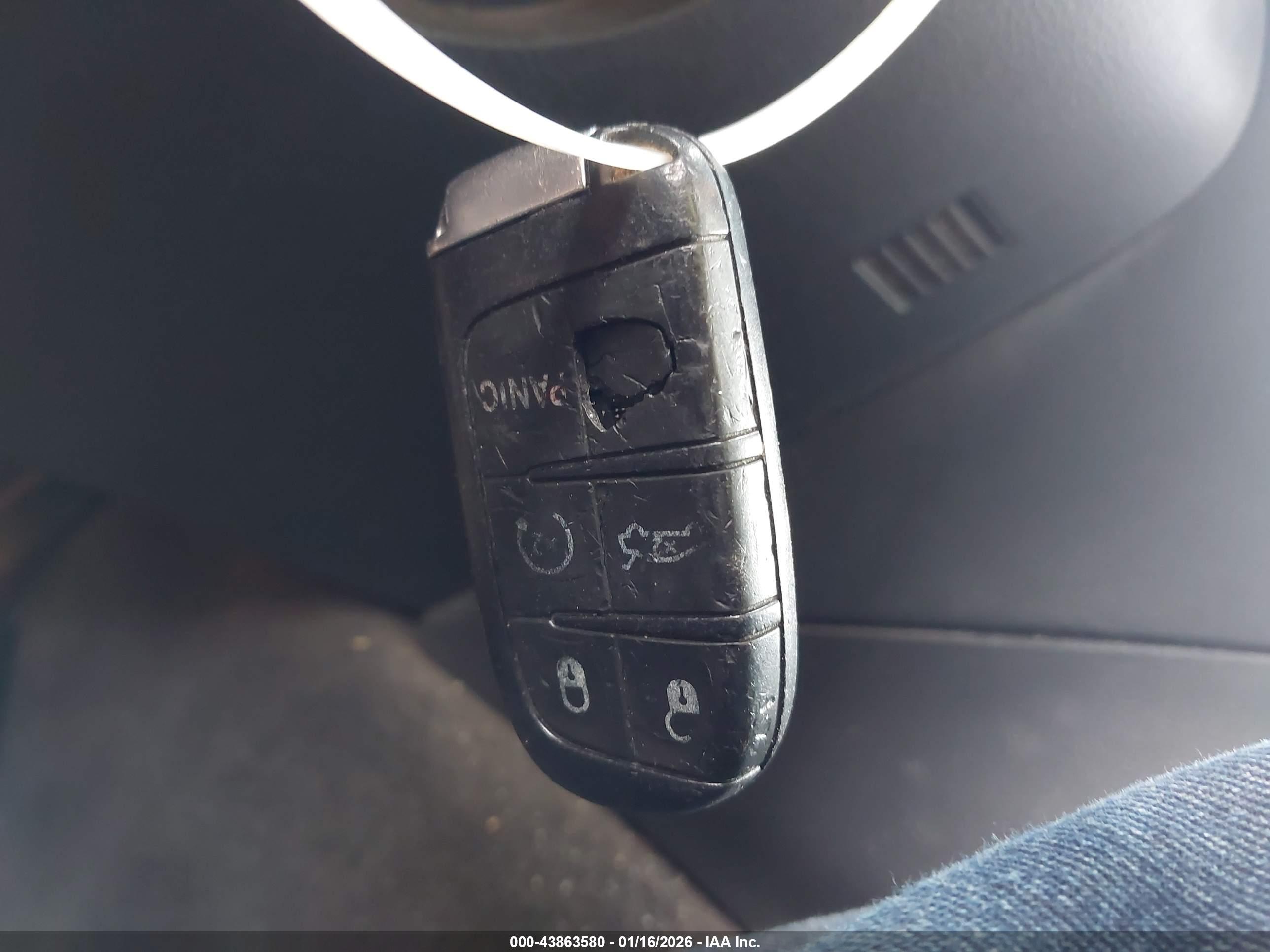 CHRYSLER 300 image 11
