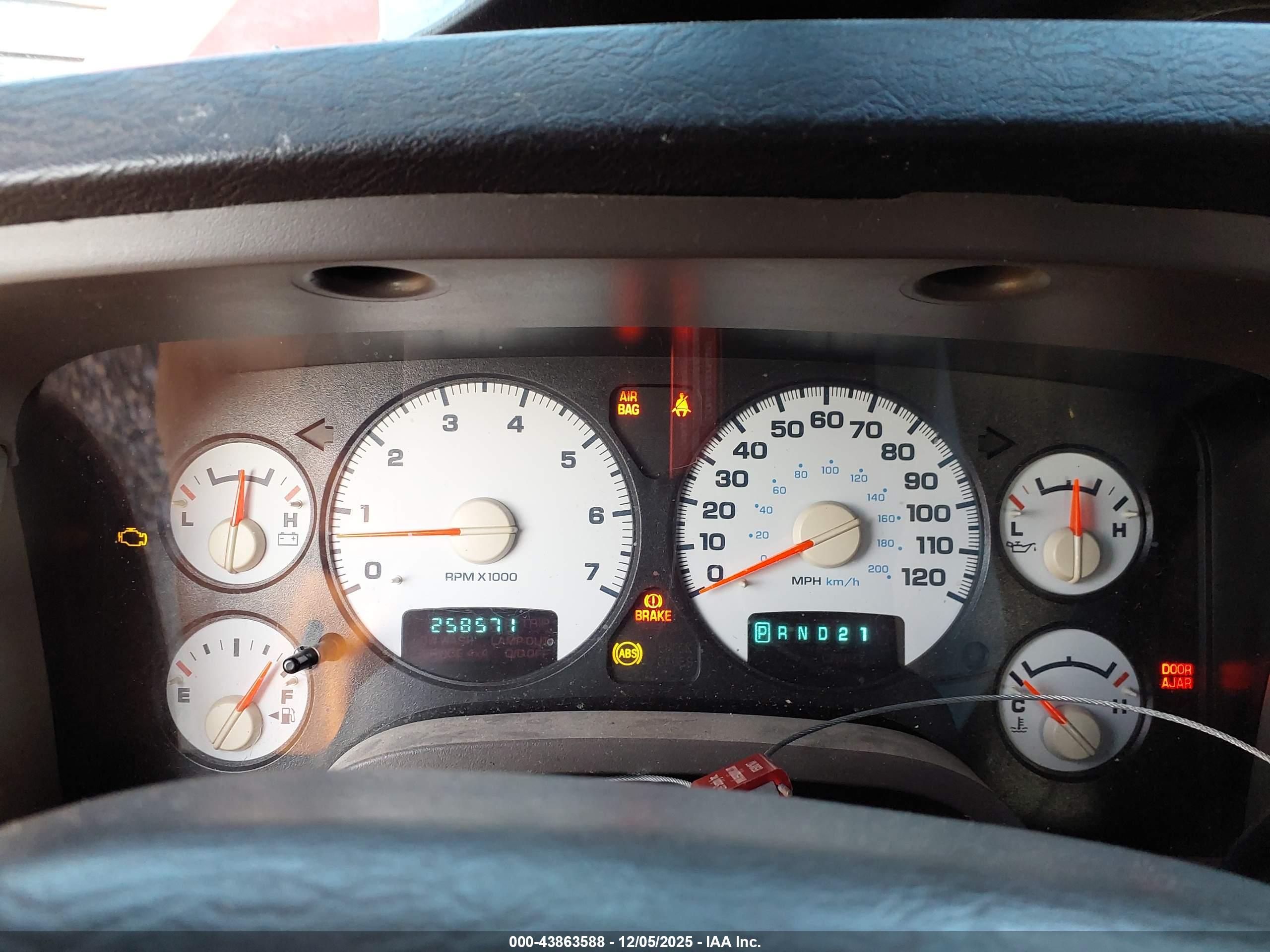 DODGE RAM image 7