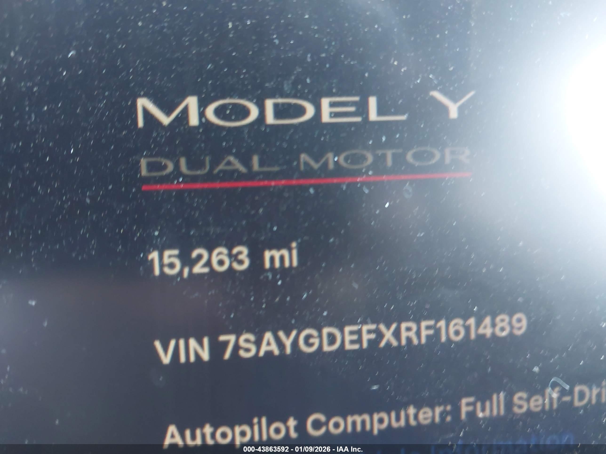 TESLA MODEL image 7