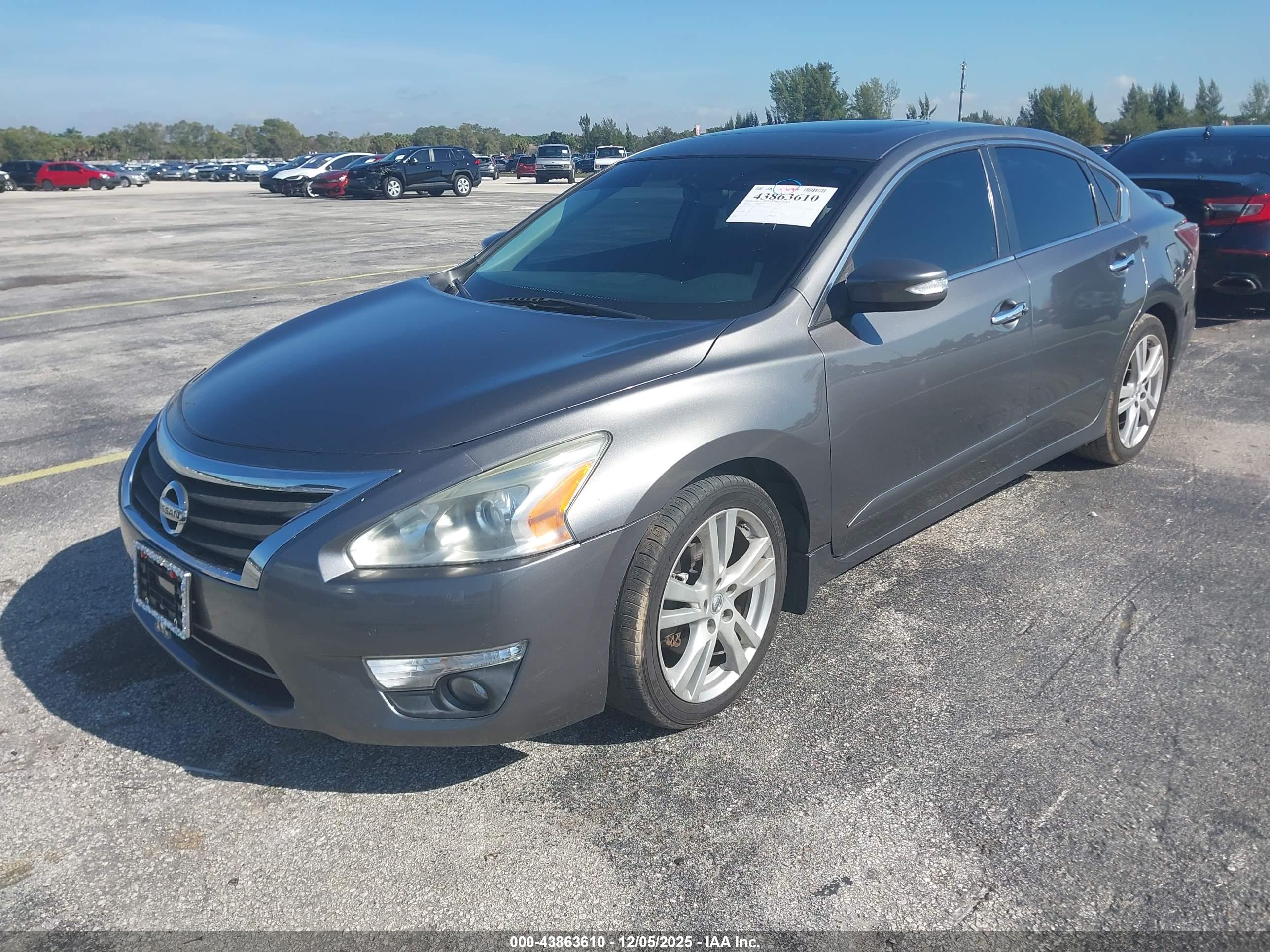NISSAN ALTIMA image 2