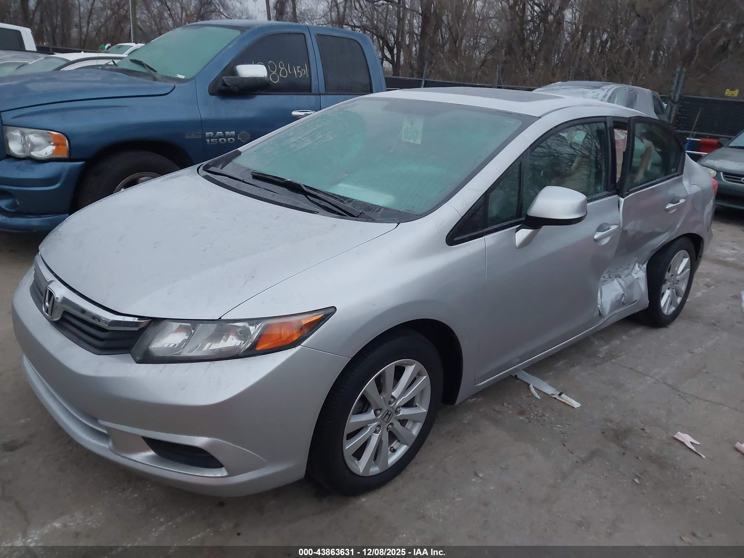 HONDA CIVIC image 2