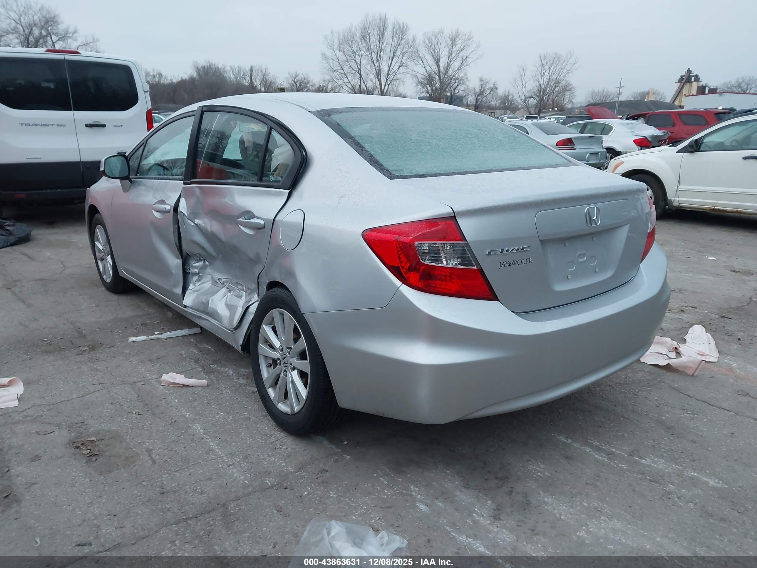 HONDA CIVIC image 3