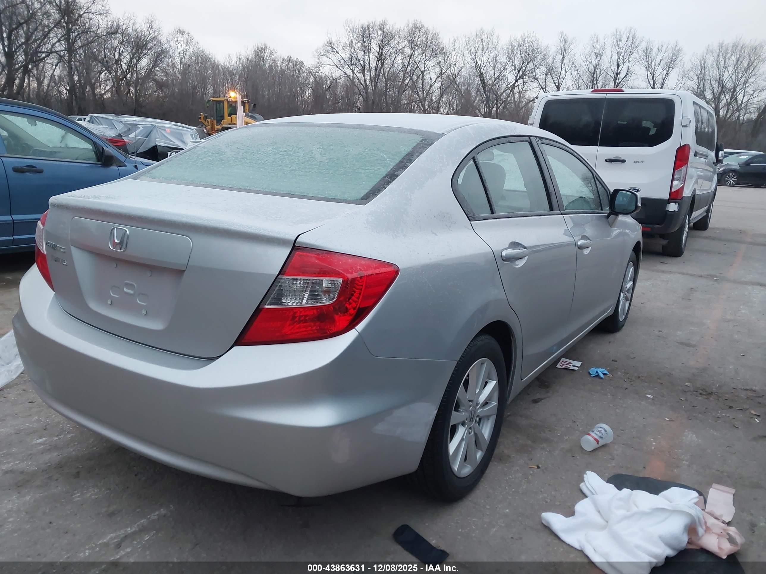 HONDA CIVIC image 4