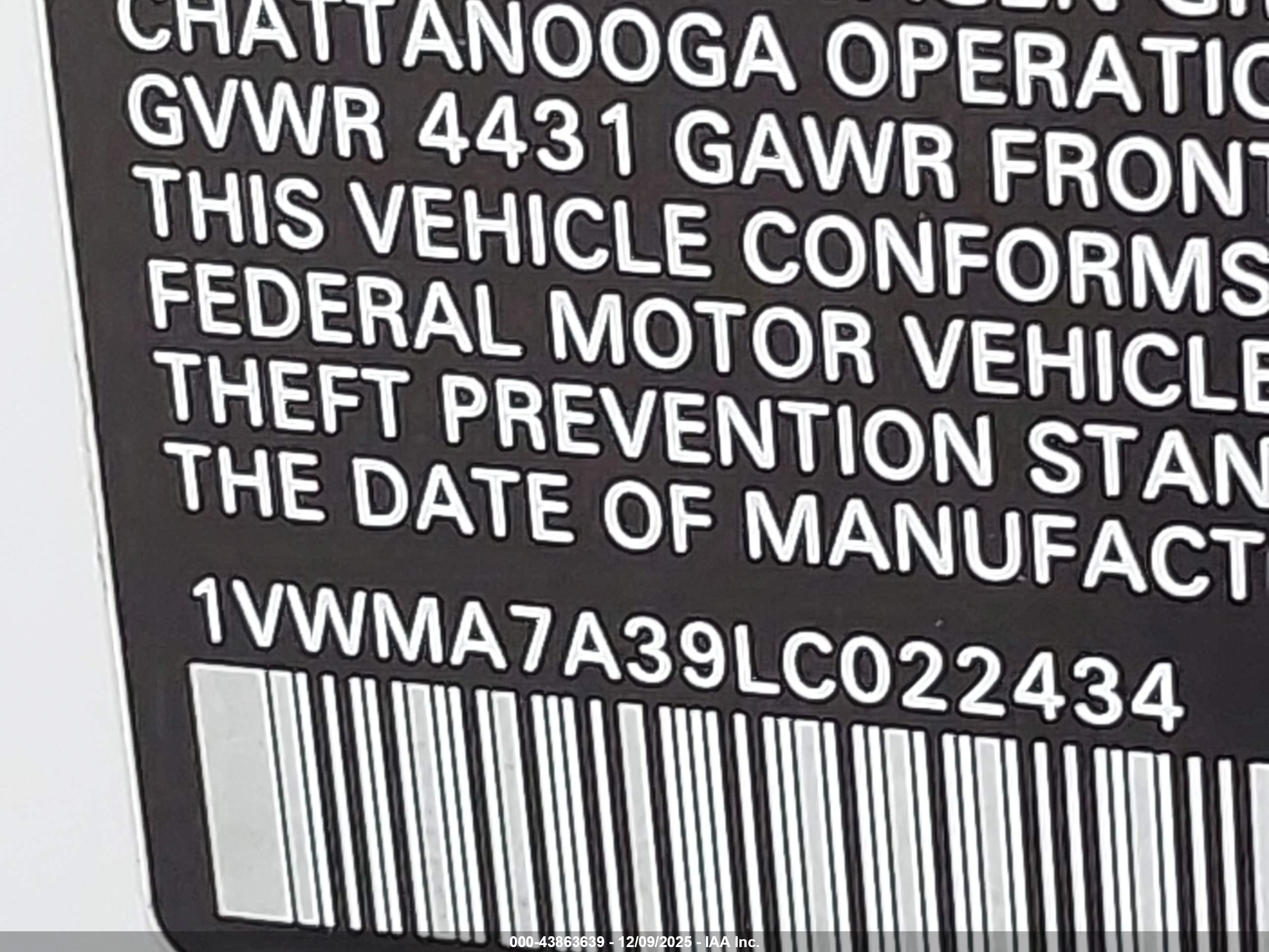 VOLKSWAGEN PASSAT image 9