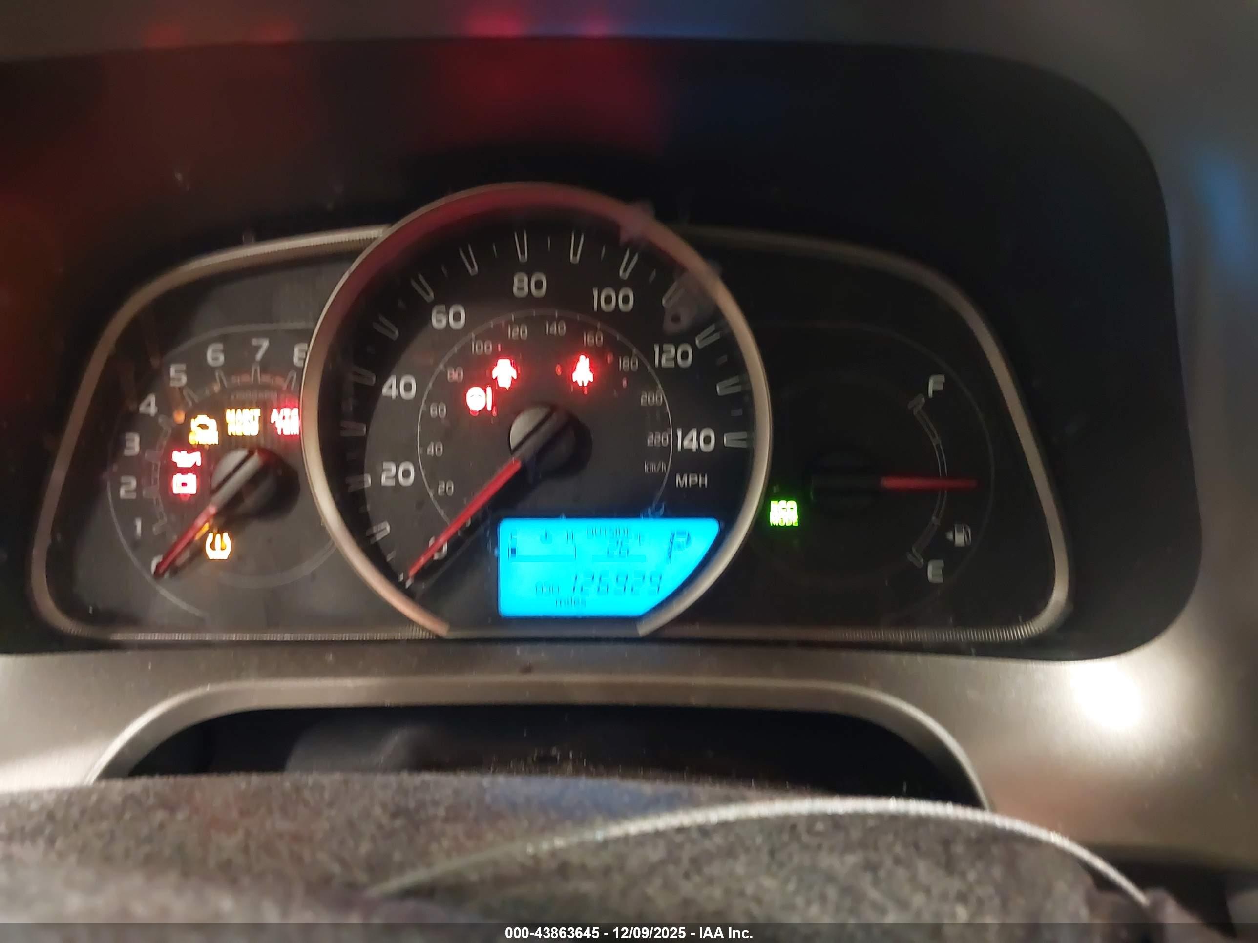 TOYOTA RAV4 image 7