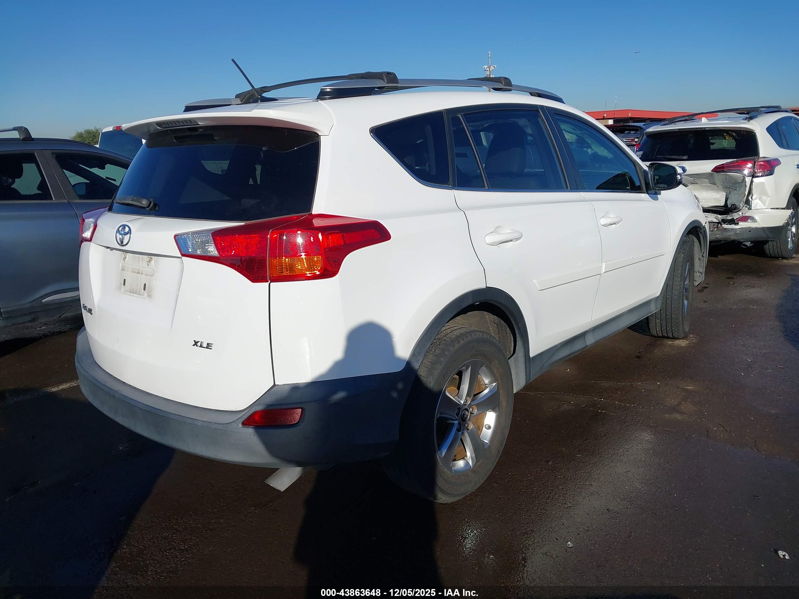 TOYOTA RAV4 image 4