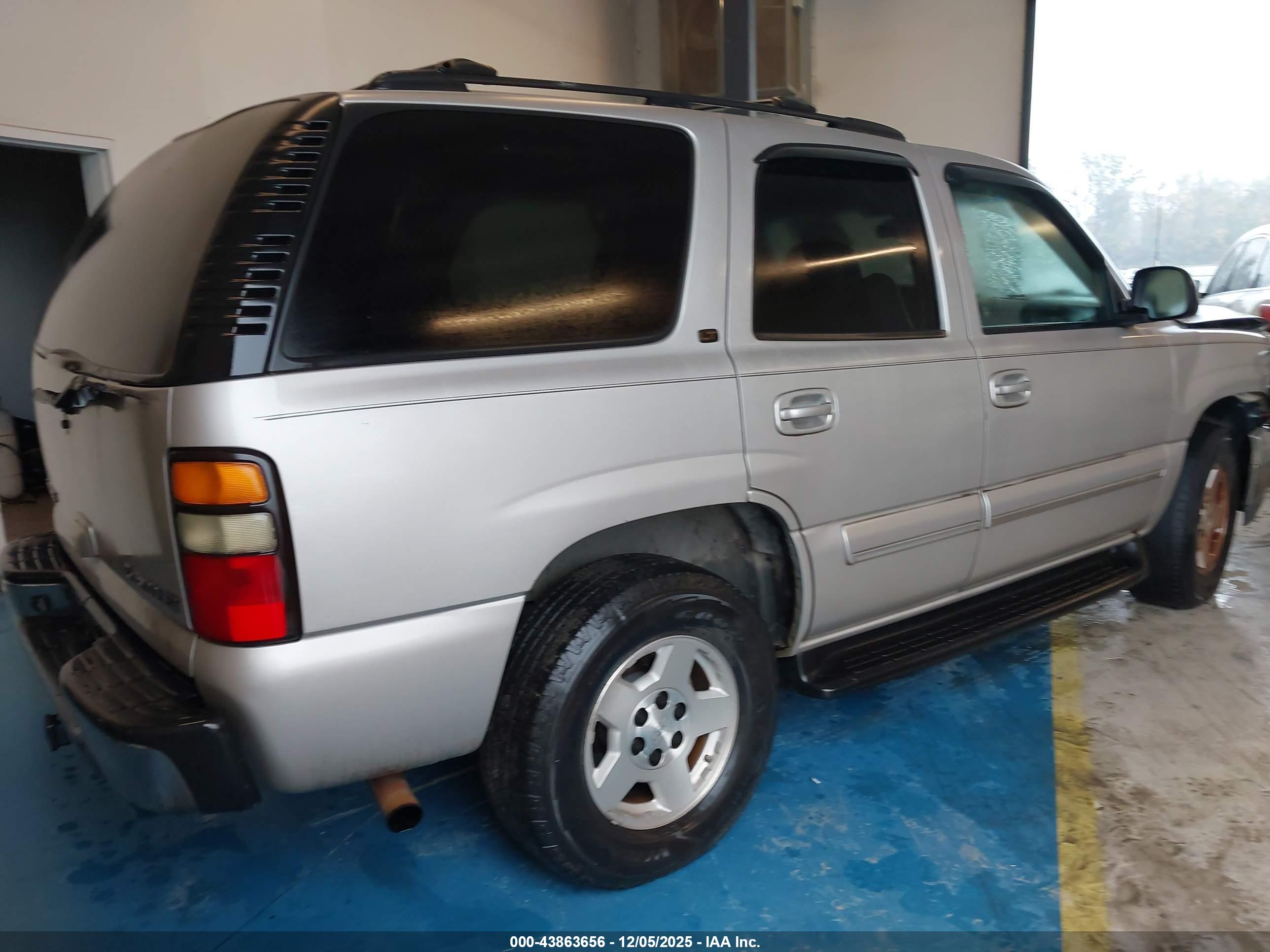 CHEVROLET TAHOE image 4