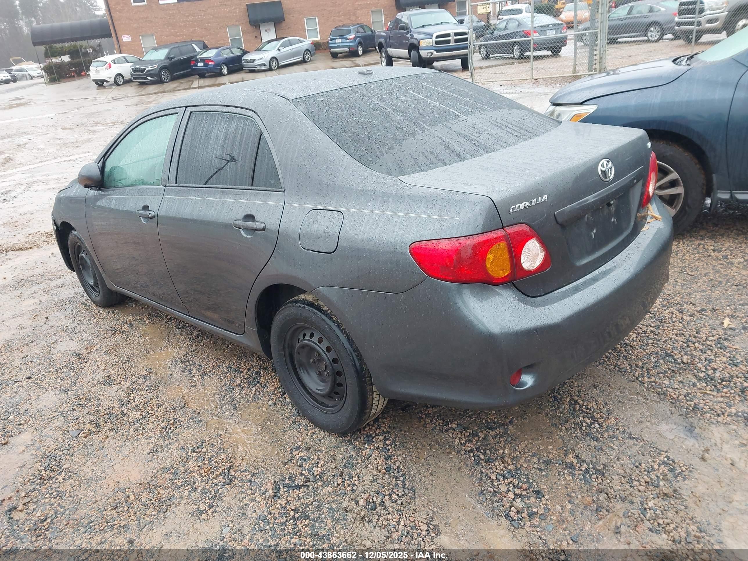 TOYOTA COROLLA image 3