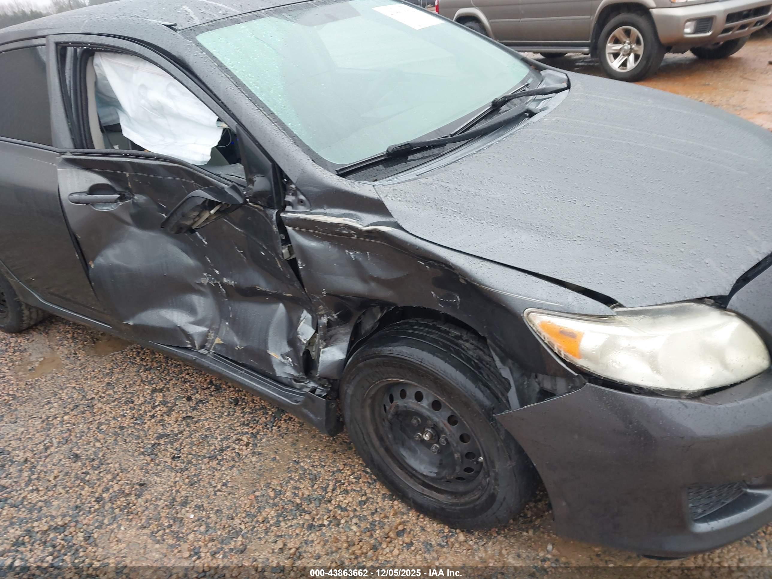 TOYOTA COROLLA image 6