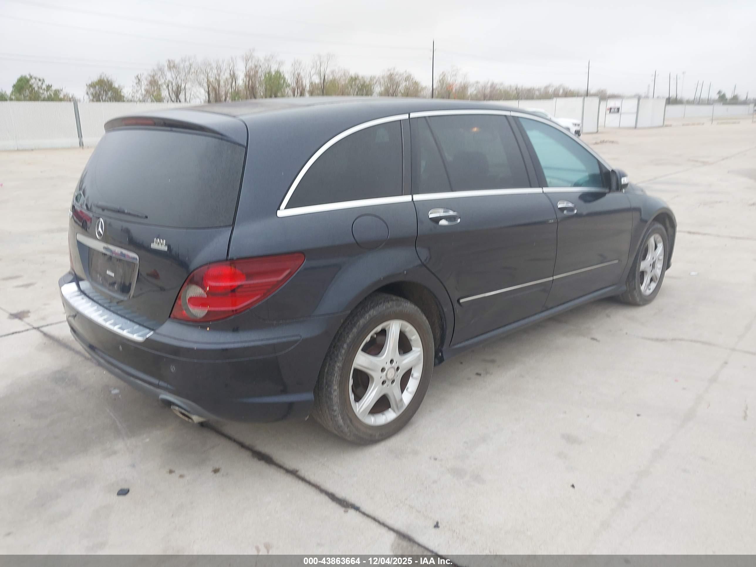 MERCEDES-BENZ R image 4