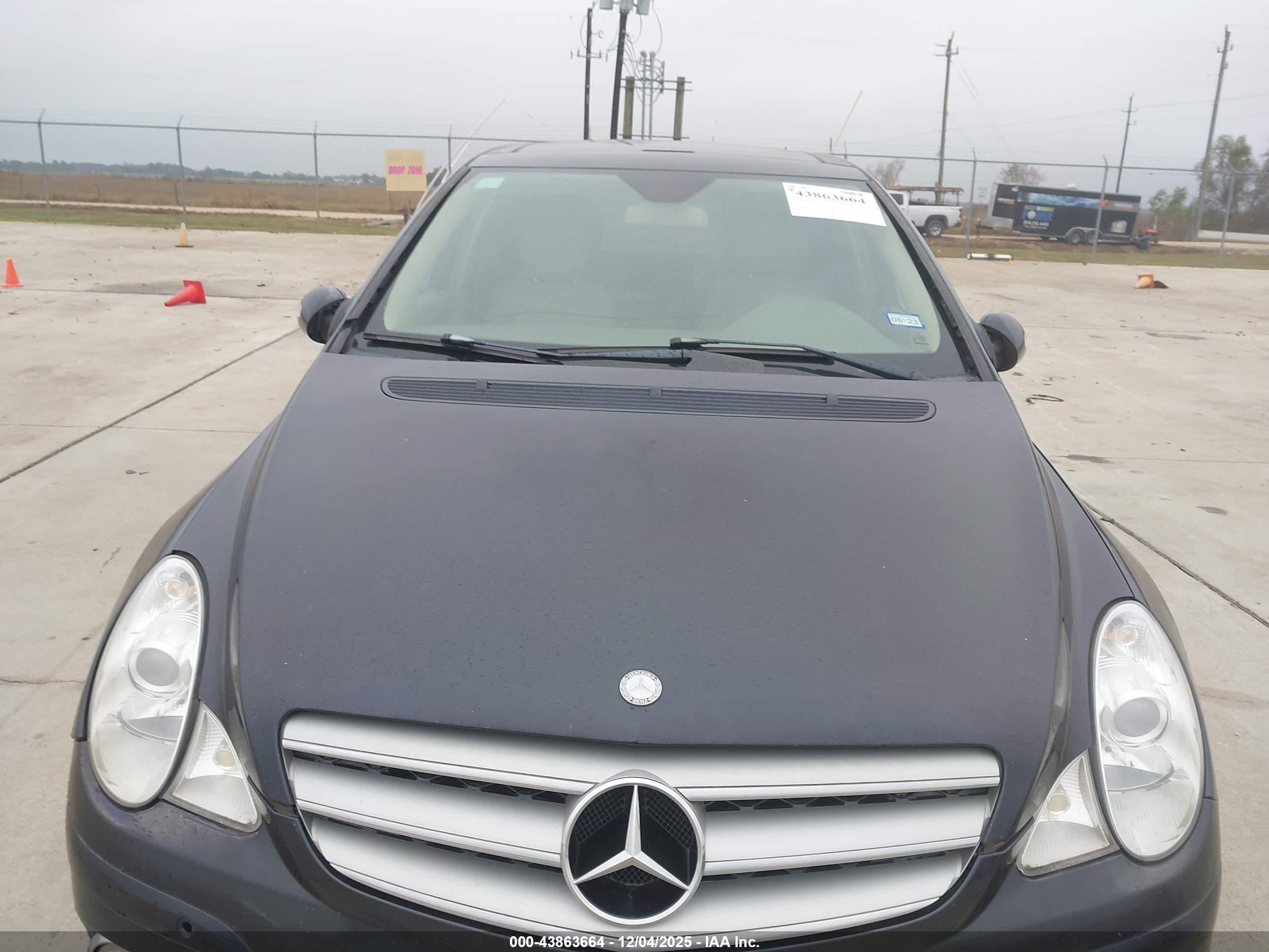 MERCEDES-BENZ R image 6