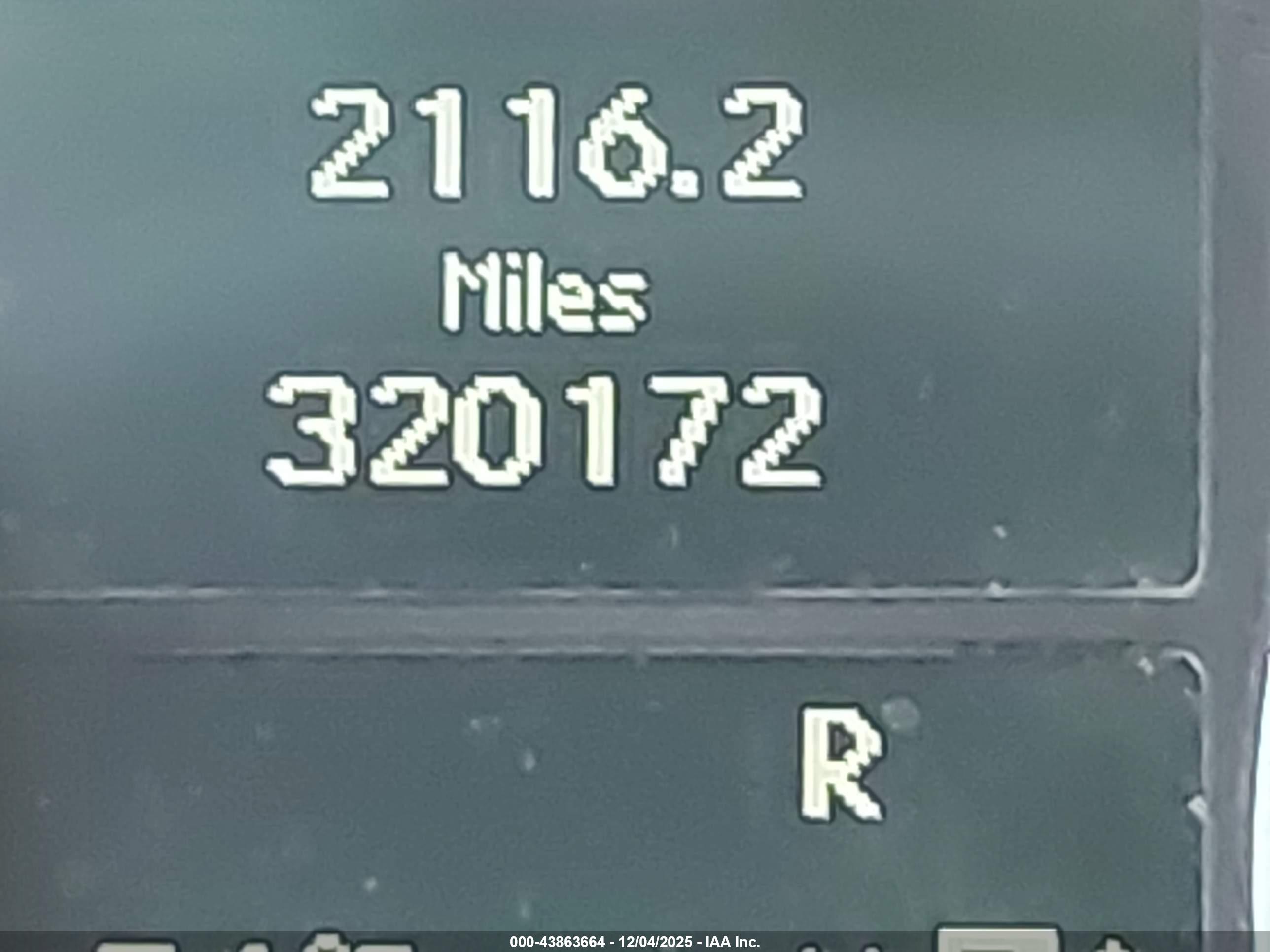 MERCEDES-BENZ R image 7