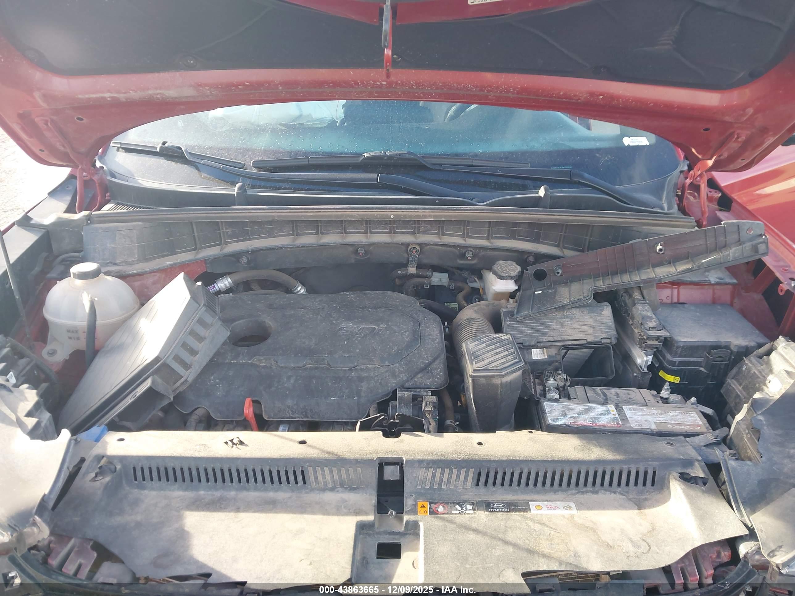 HYUNDAI TUCSON image 10