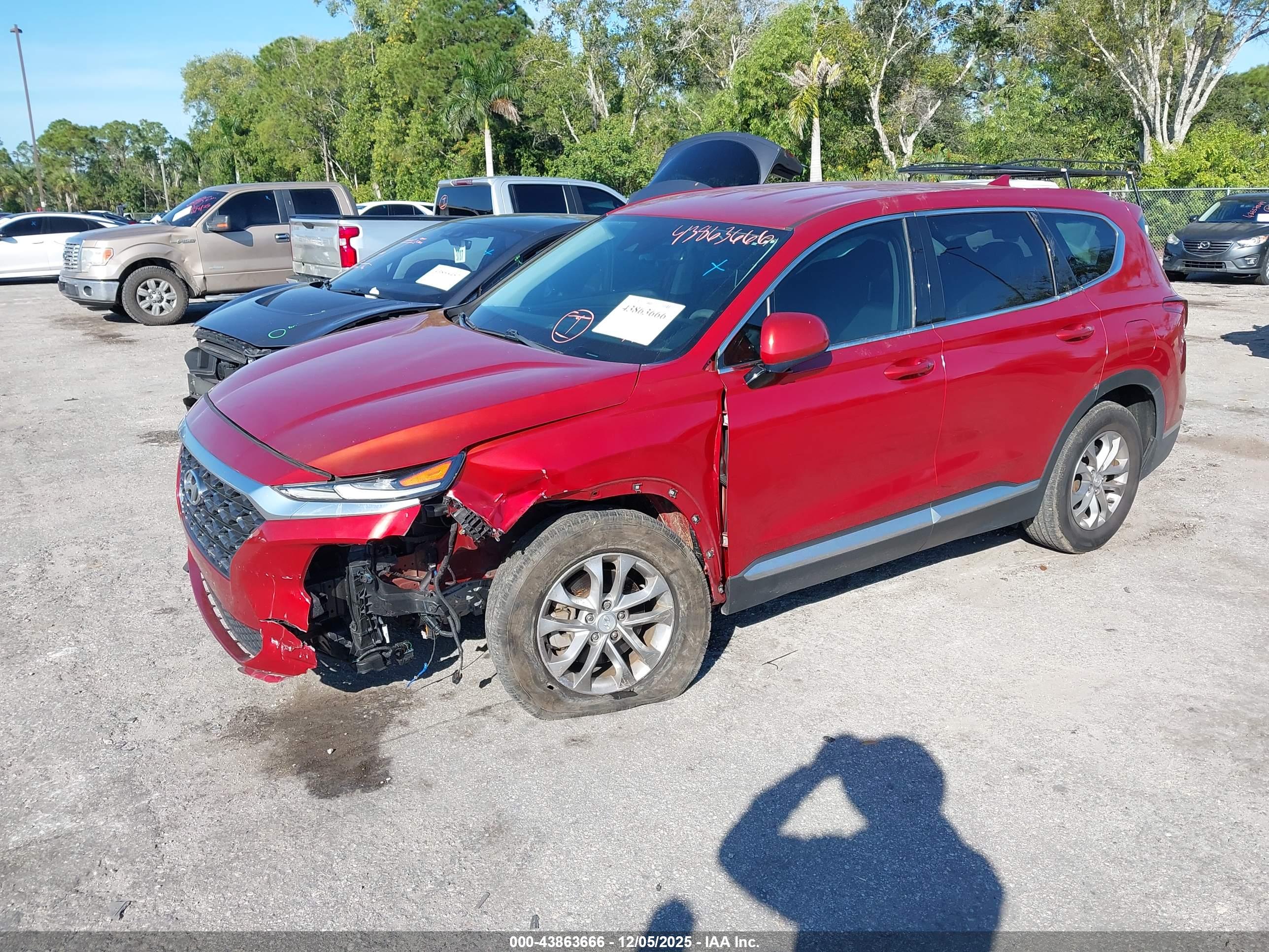 HYUNDAI SANTA image 2