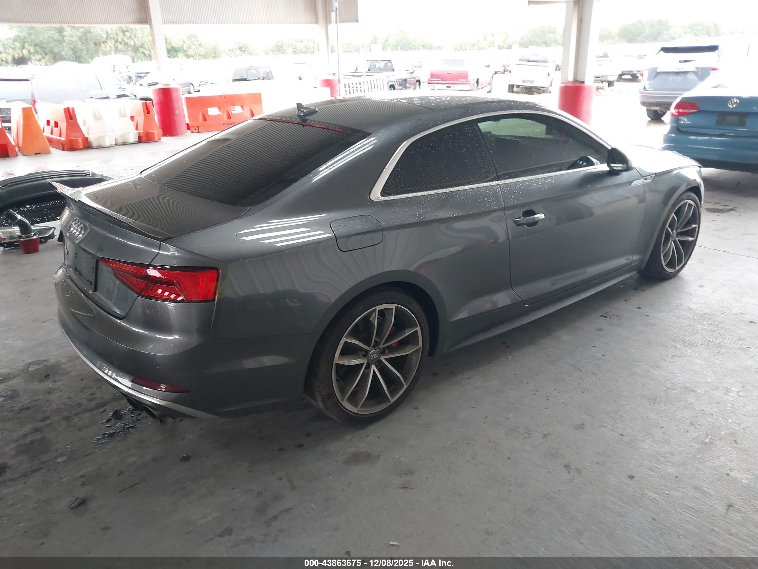 AUDI S5 image 4