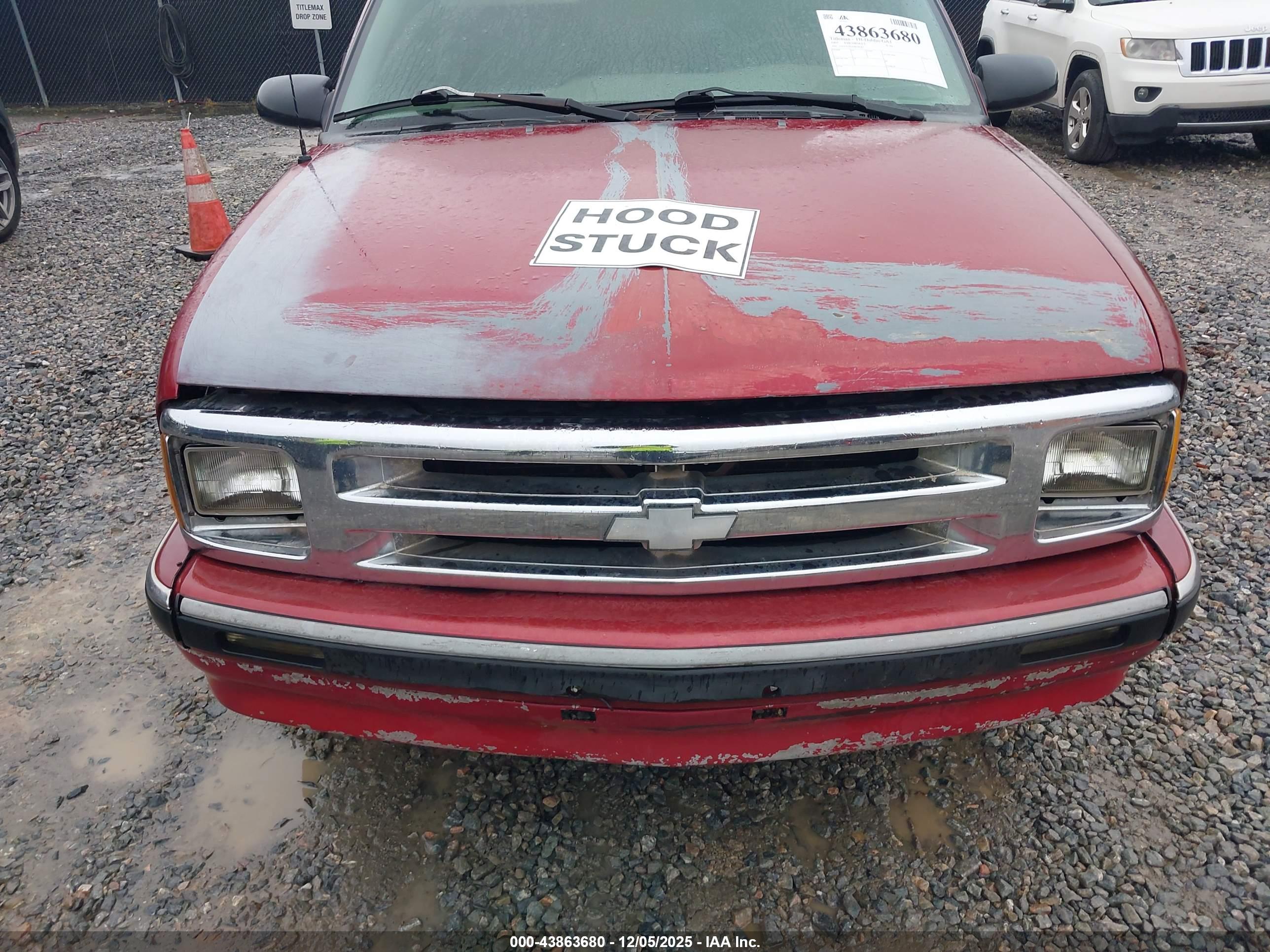 CHEVROLET S-10 image 6