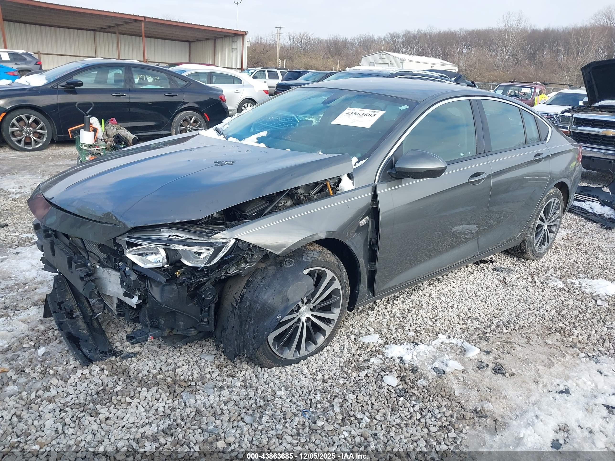 BUICK REGAL image 2