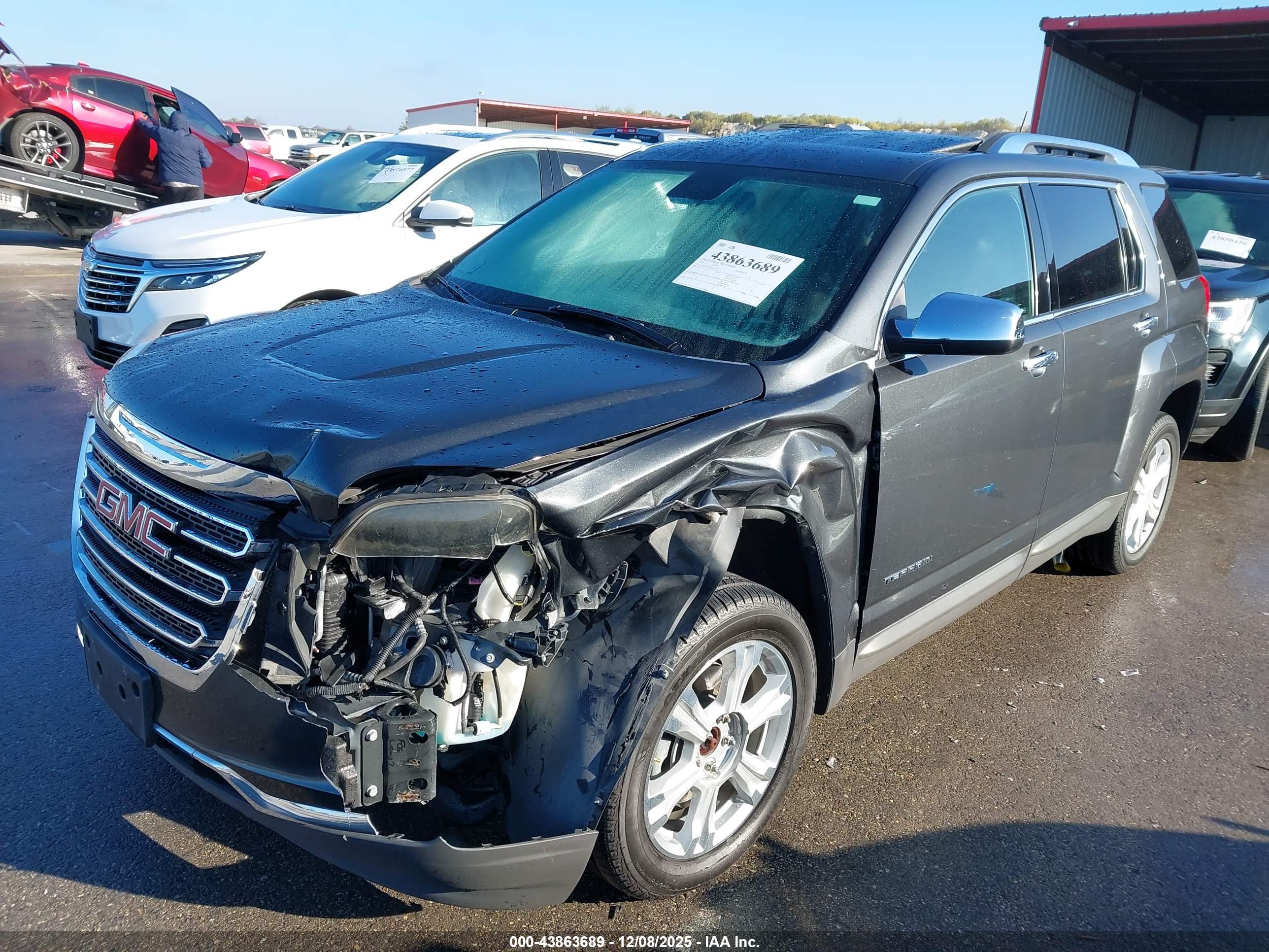 GMC TERRAIN image 2