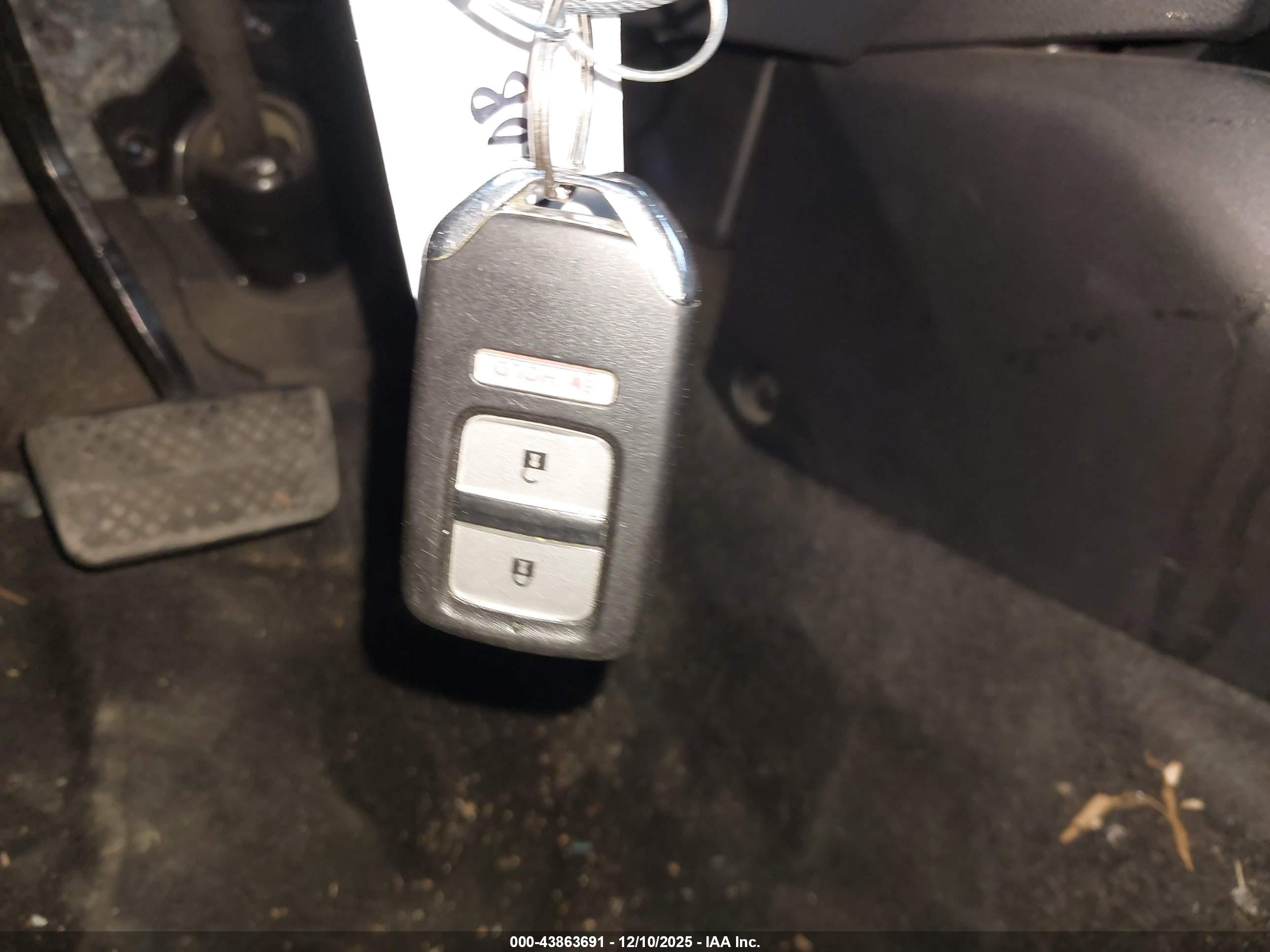 HONDA FIT image 11