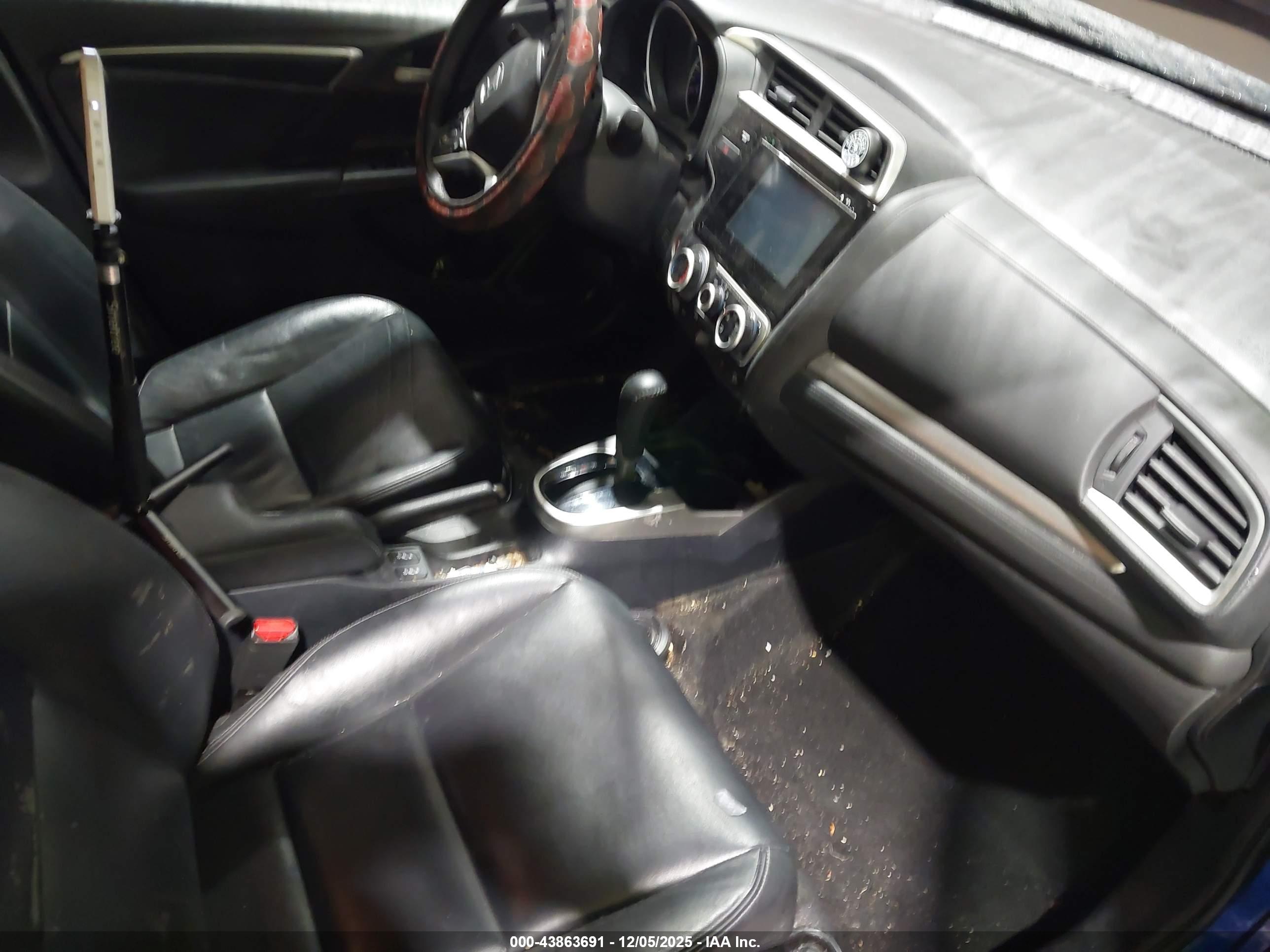 HONDA FIT image 5