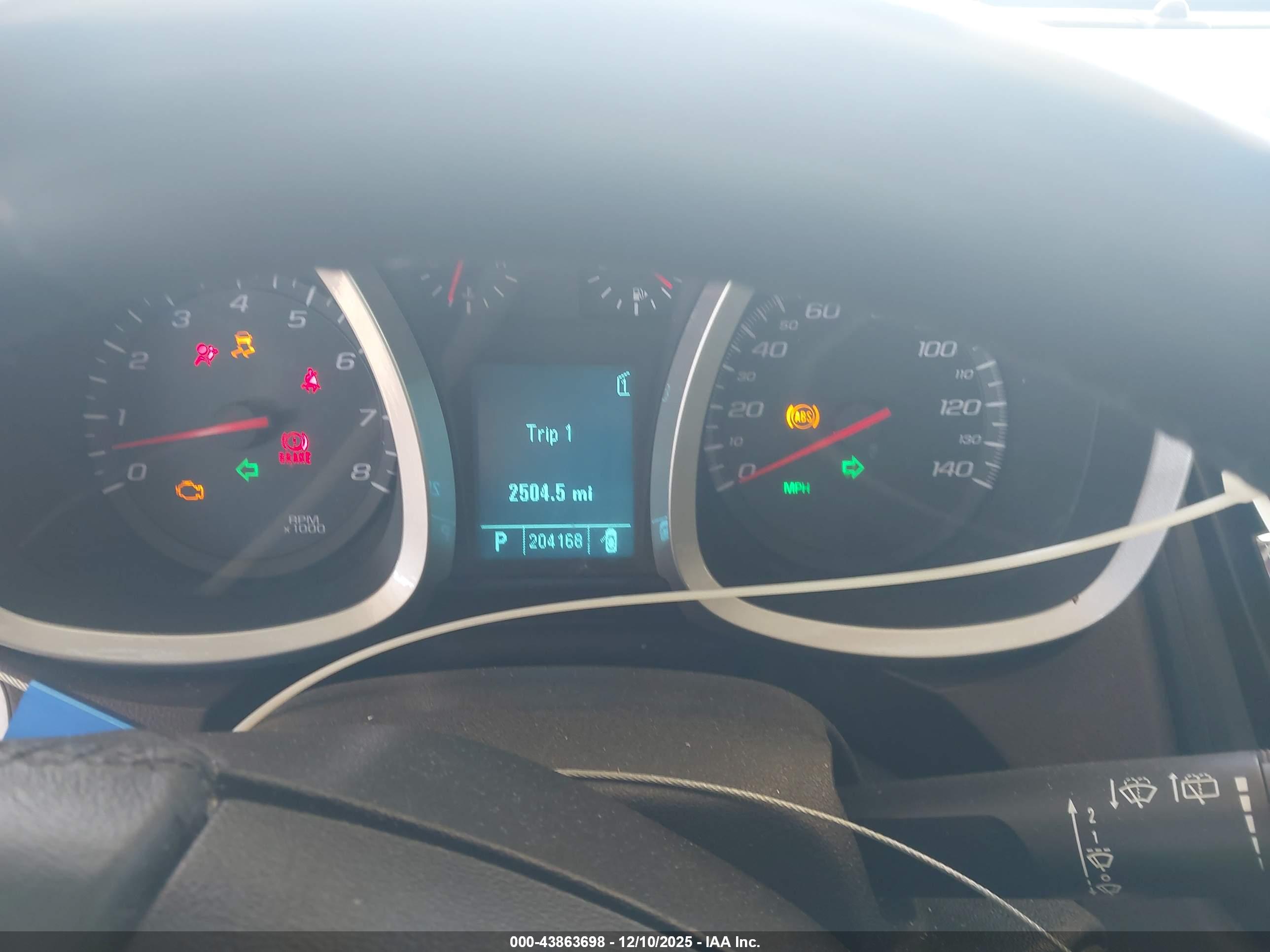 CHEVROLET EQUINOX image 7