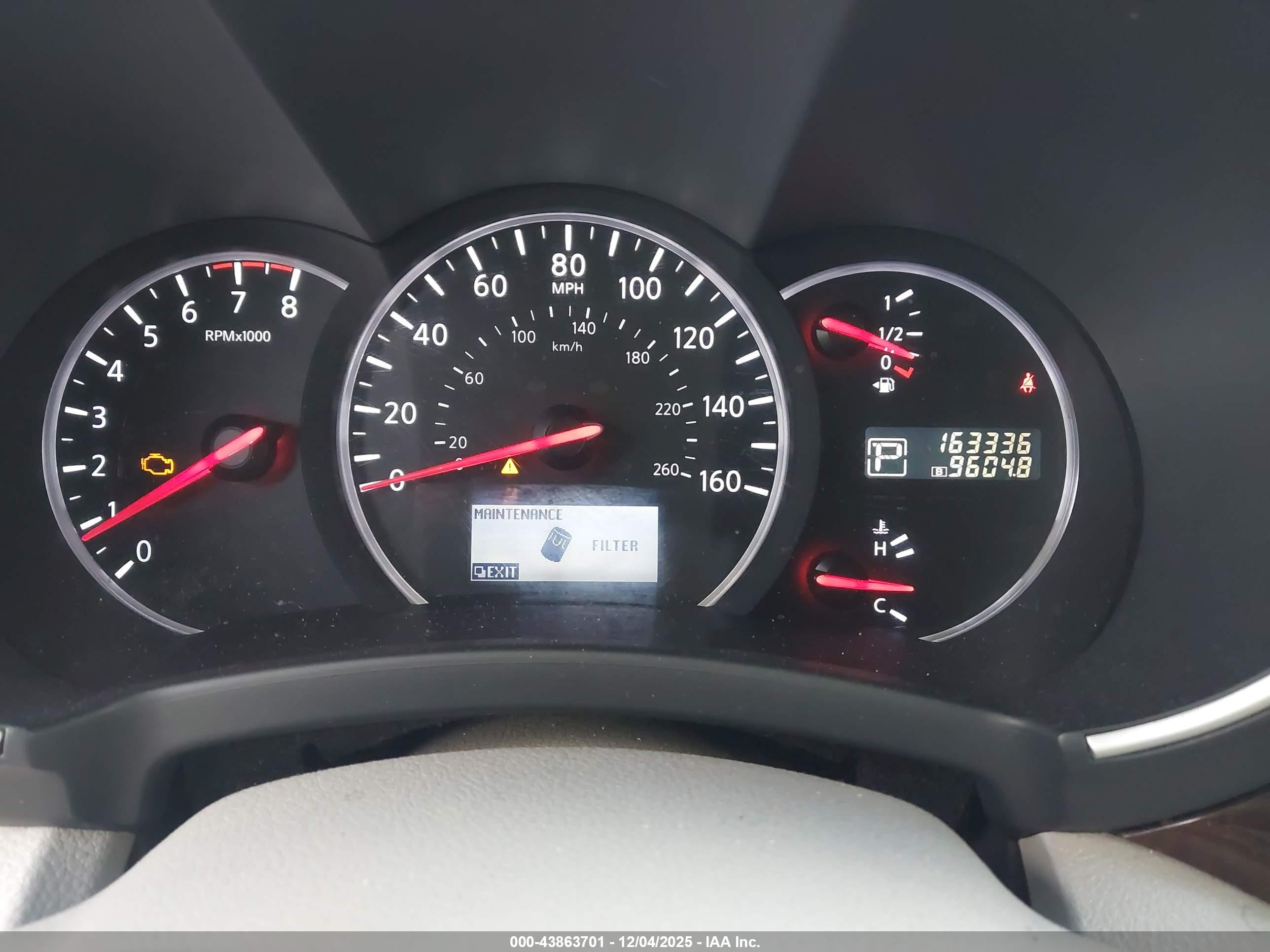 NISSAN QUEST image 7