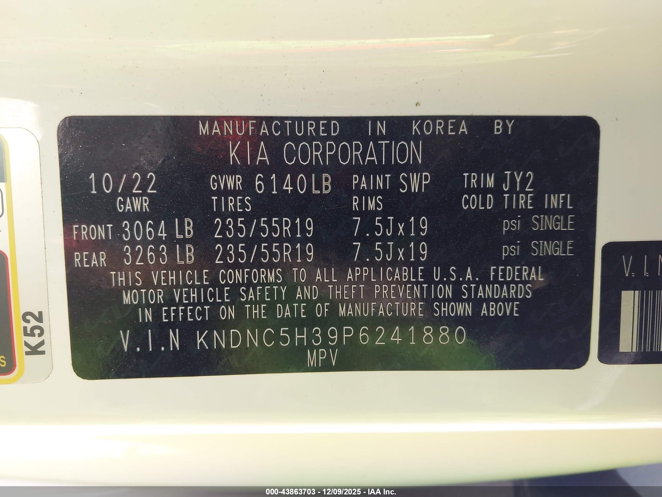KIA CARNIVAL image 9