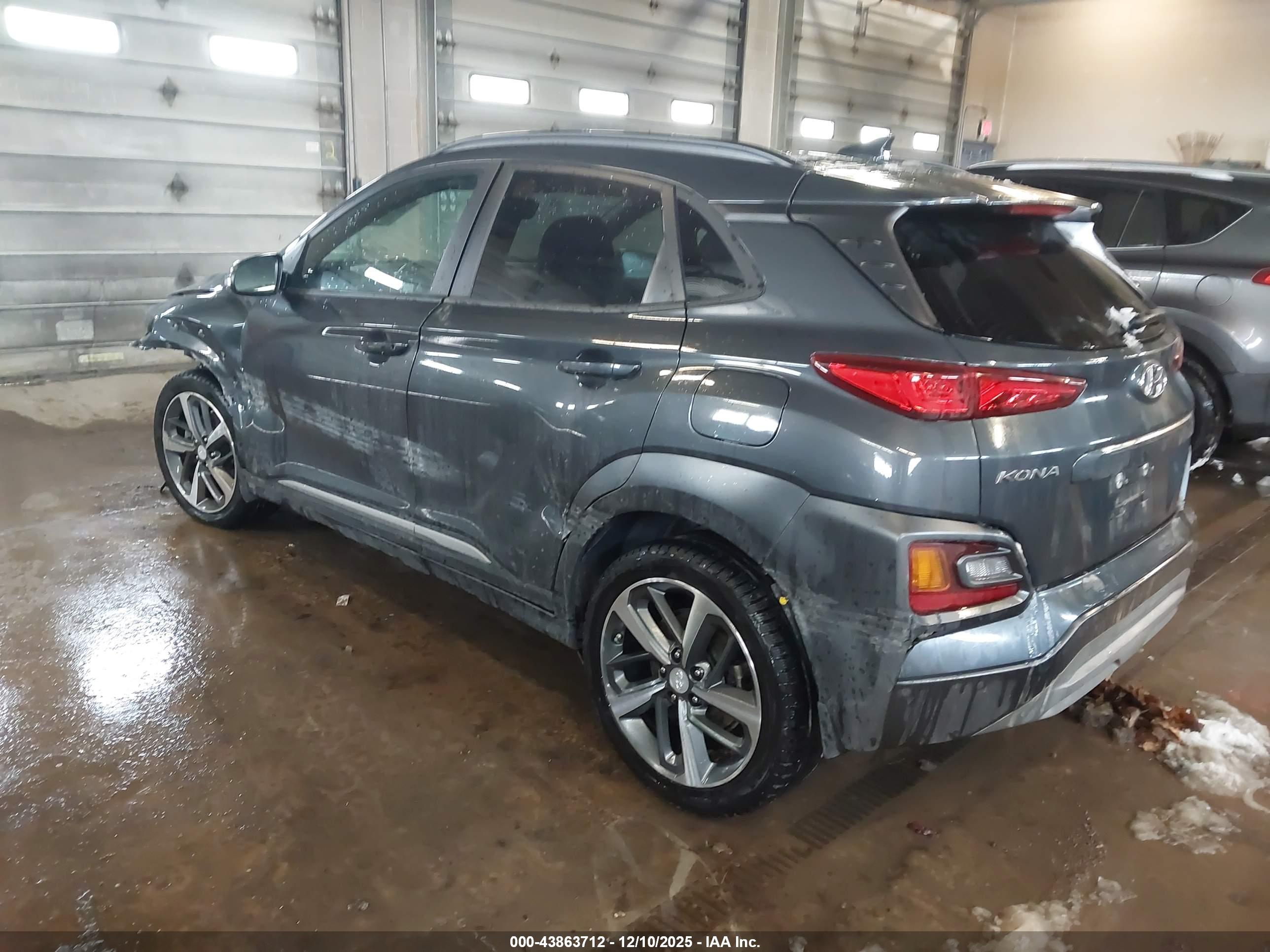 HYUNDAI KONA image 3
