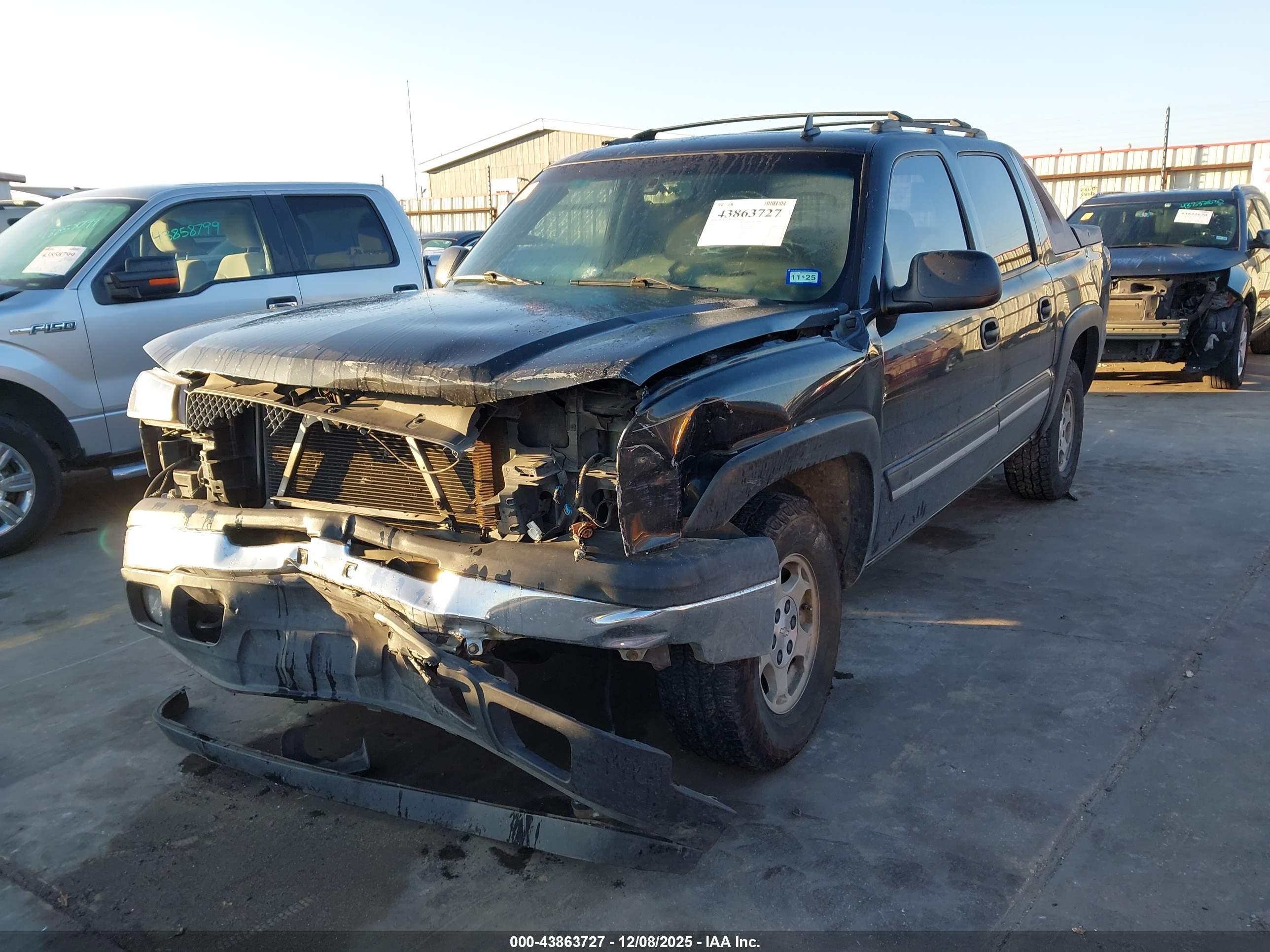 CHEVROLET AVALANCHE image 2