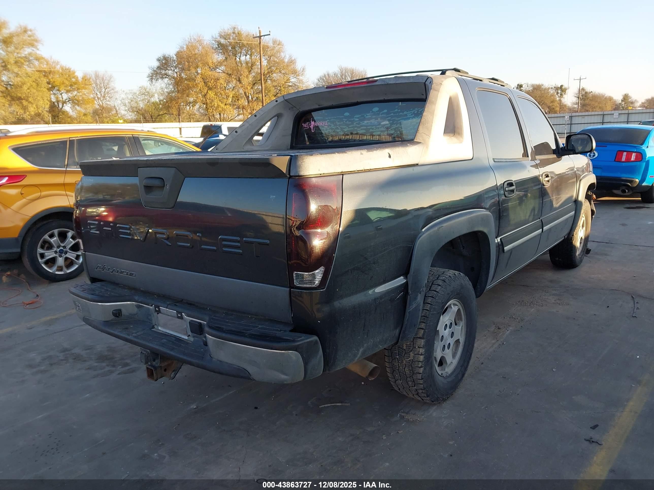 CHEVROLET AVALANCHE image 4
