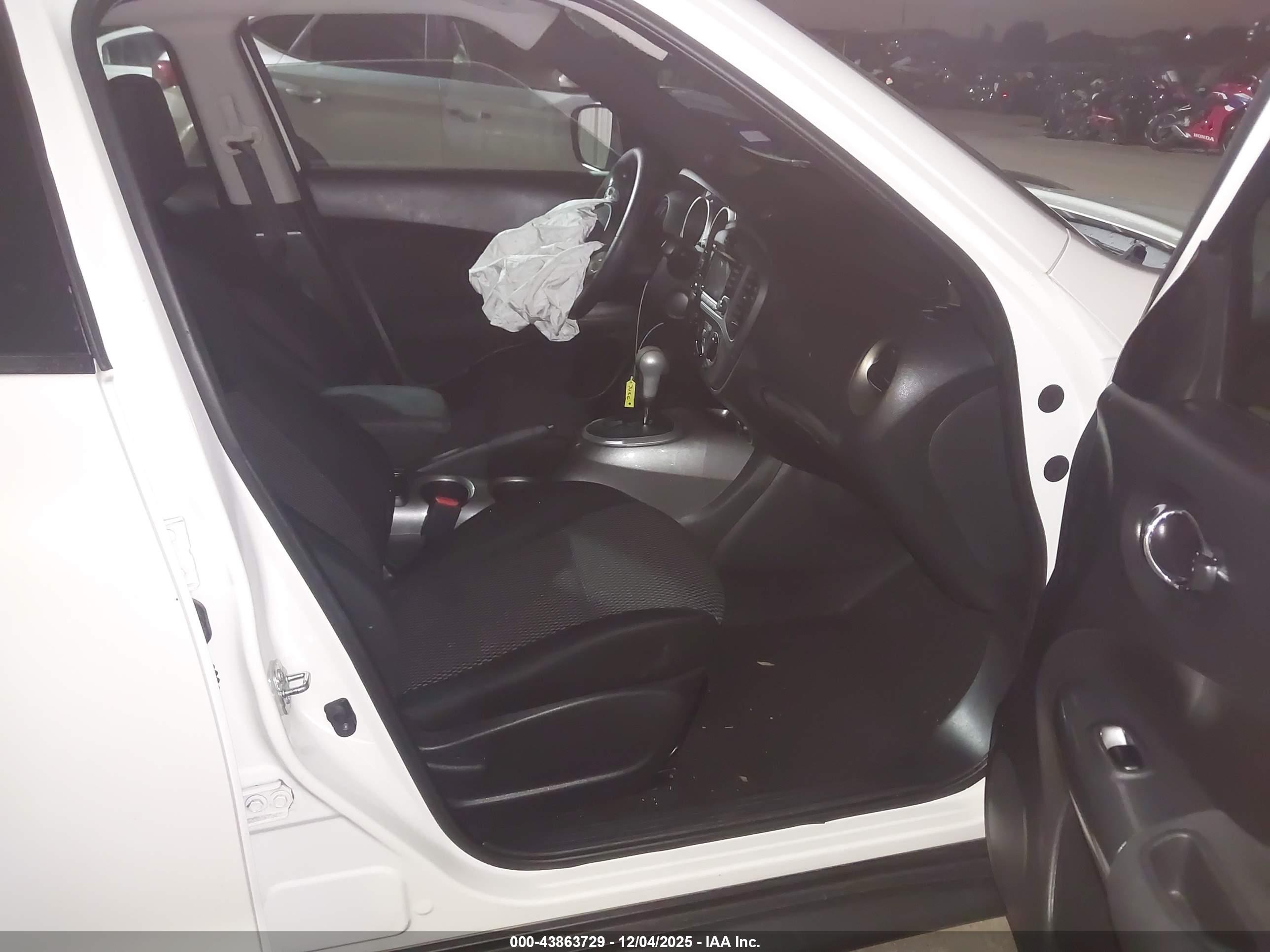 NISSAN JUKE image 5