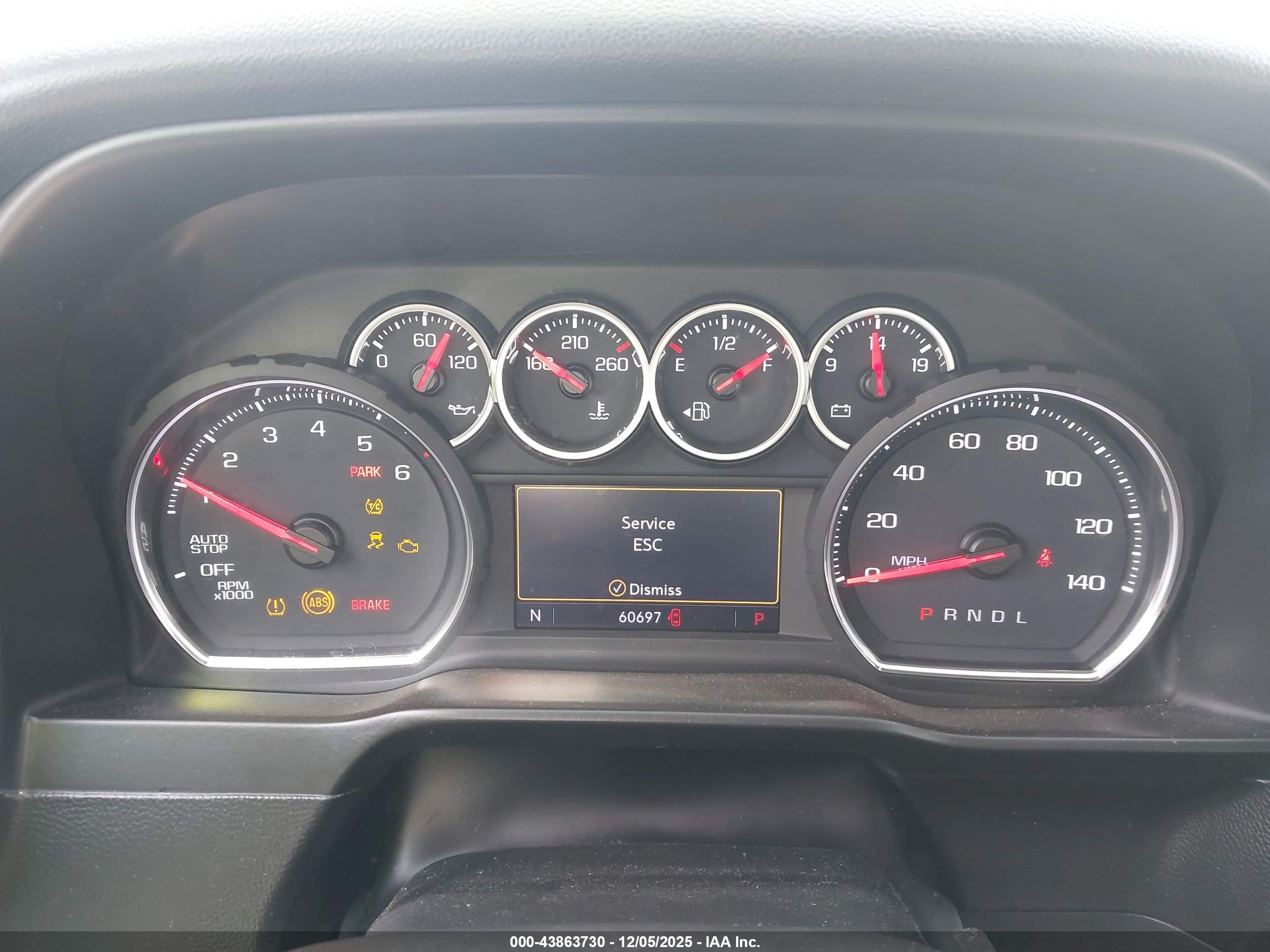 CHEVROLET SILVERADO image 7
