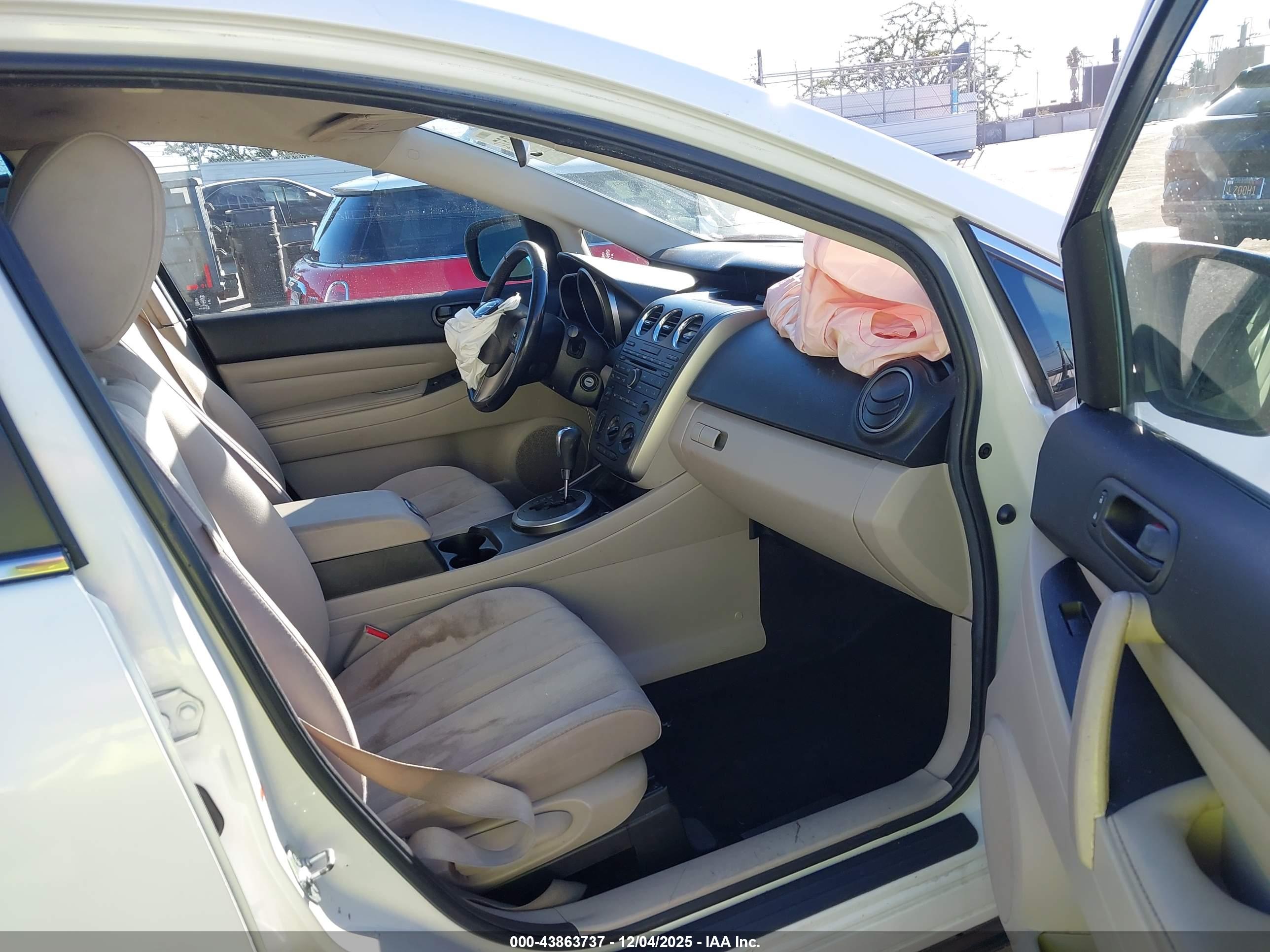 MAZDA CX-7 image 5