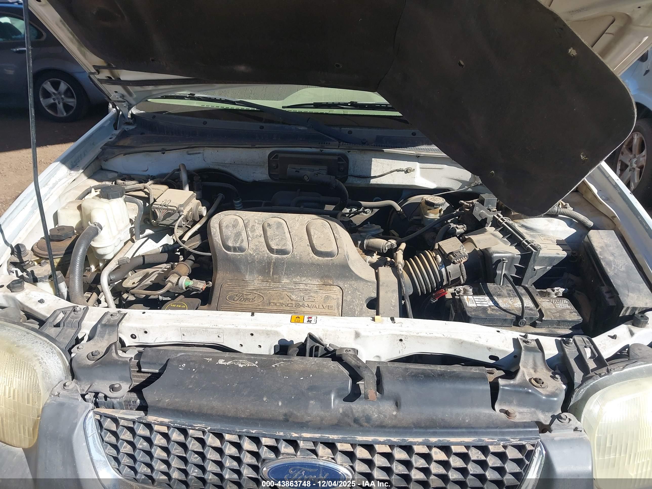 FORD ESCAPE image 10
