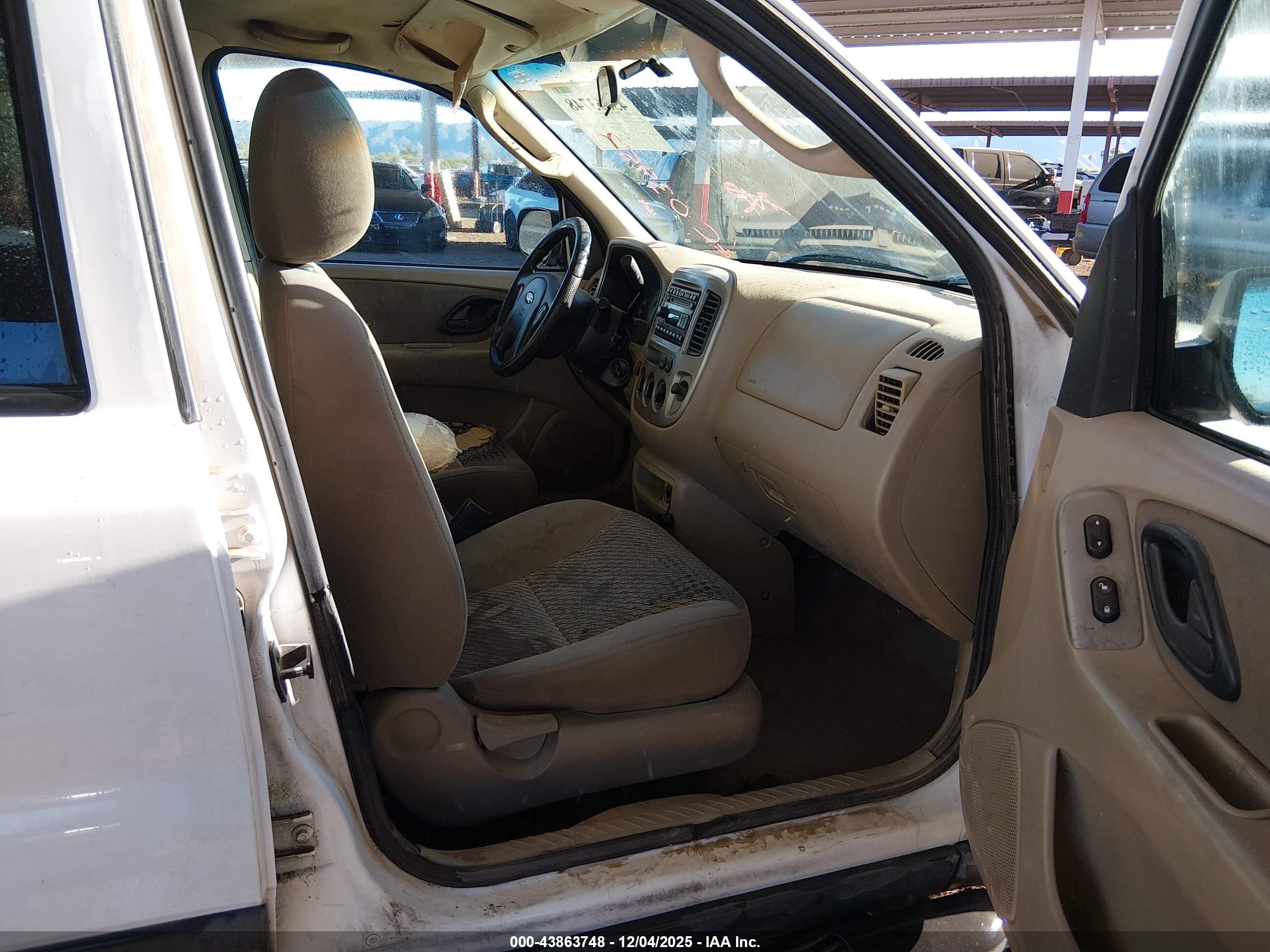 FORD ESCAPE image 5