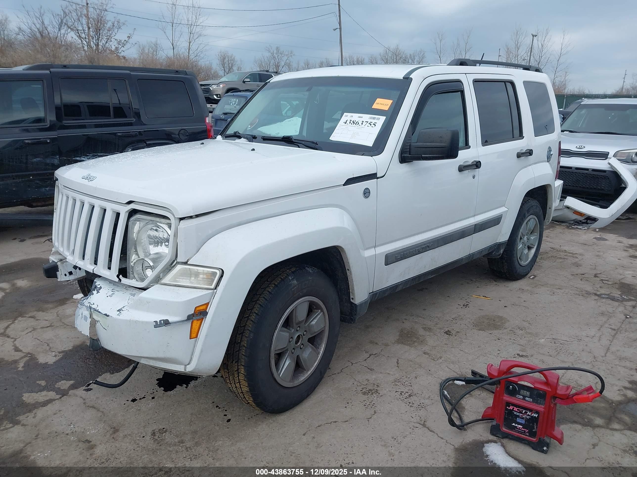 JEEP LIBERTY image 2