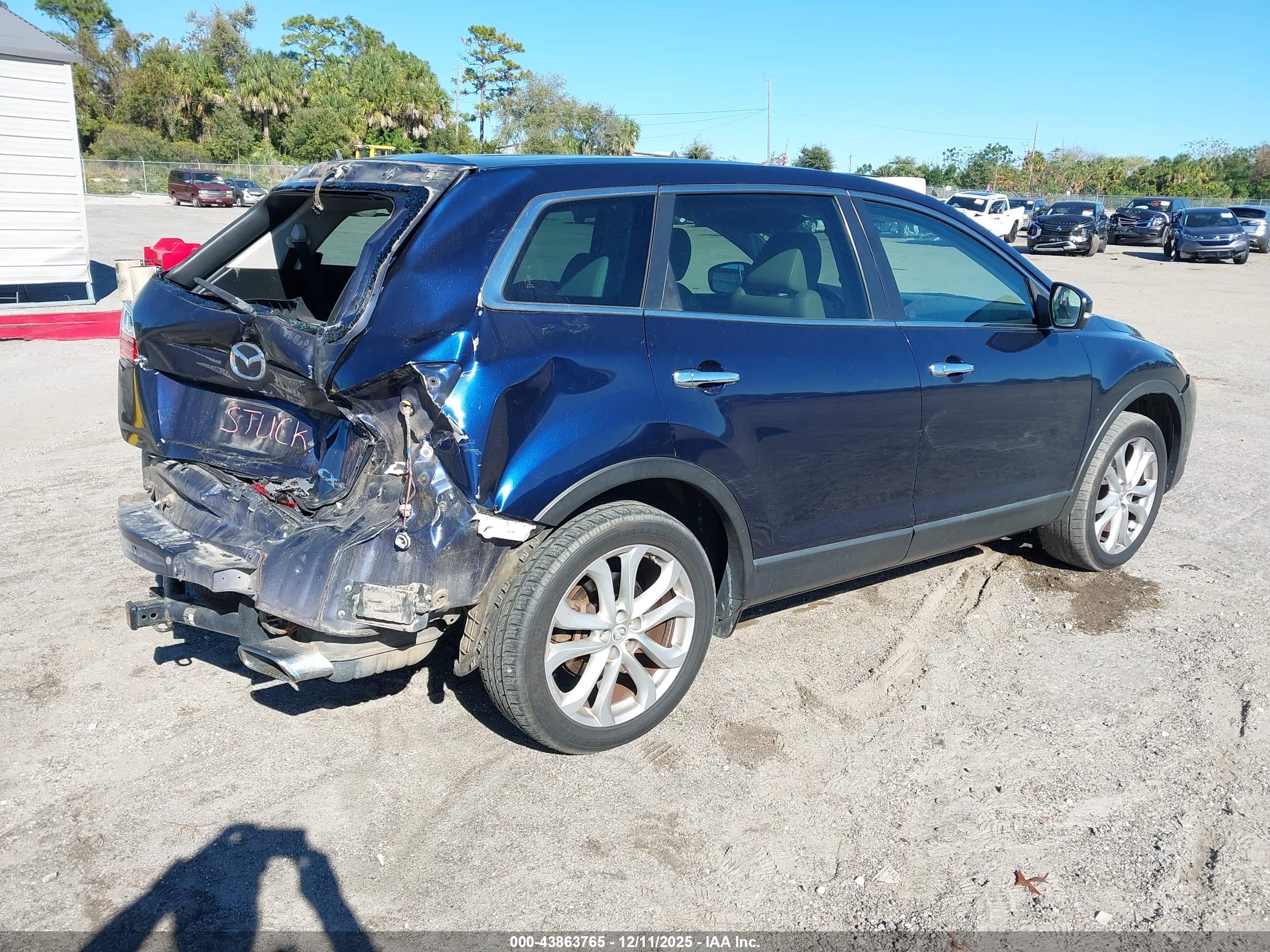 MAZDA CX-9 image 4