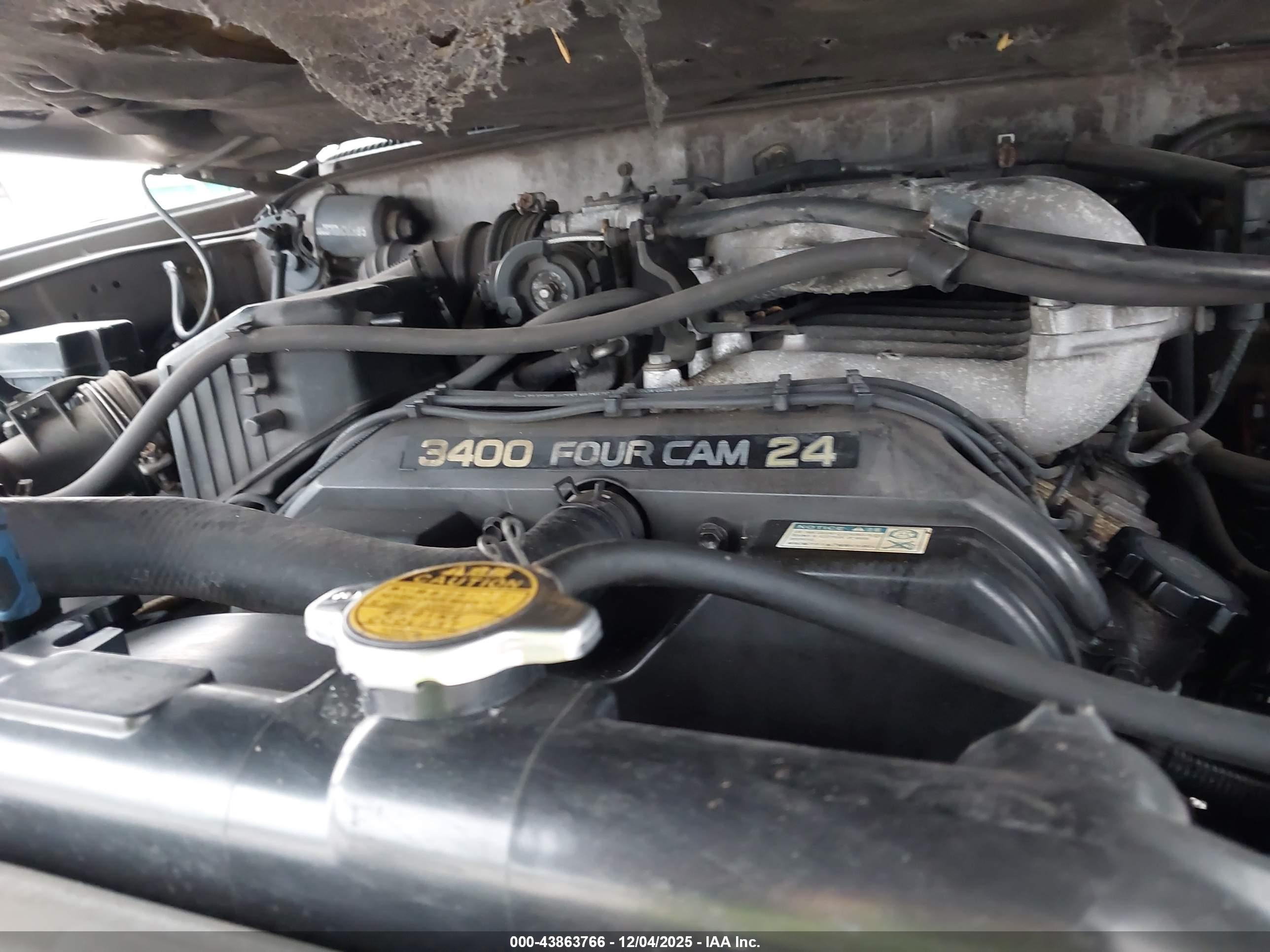 TOYOTA 4RUNNER image 10