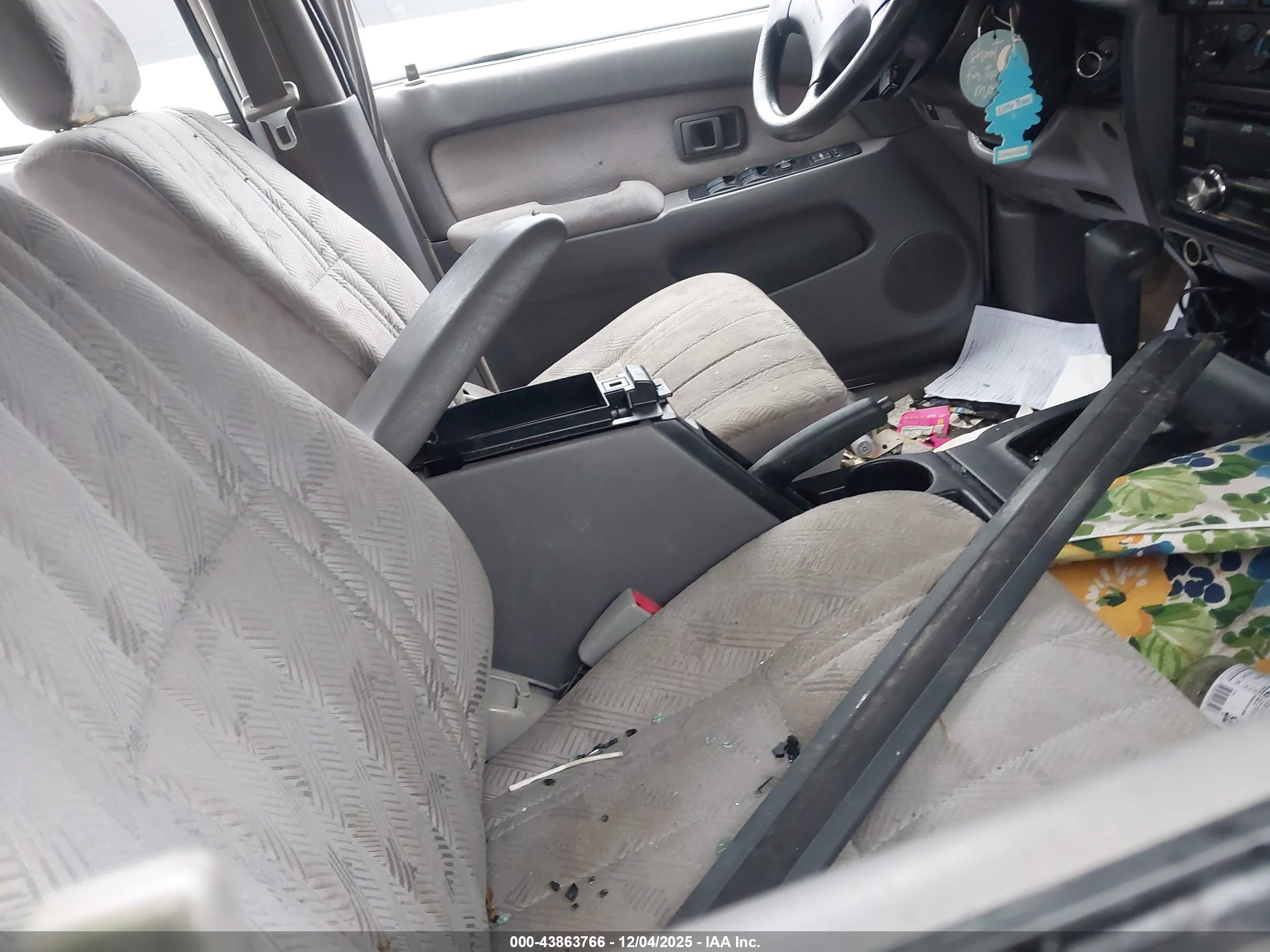 TOYOTA 4RUNNER image 5